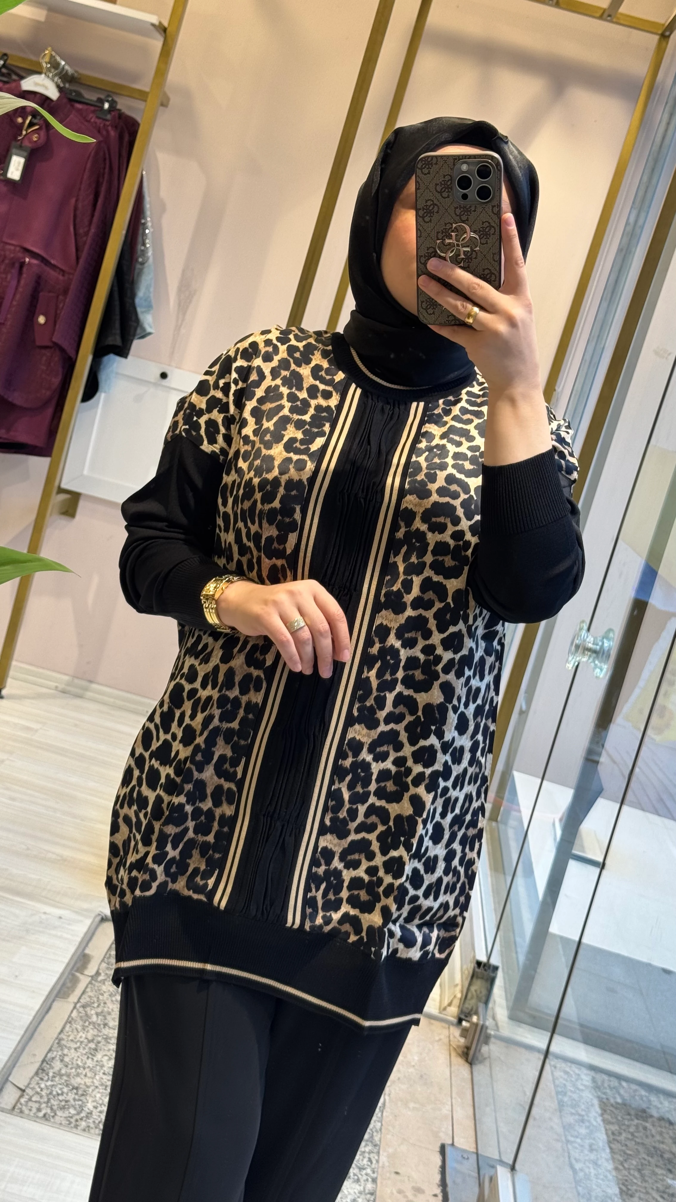 Ghisa Leopar Tunik