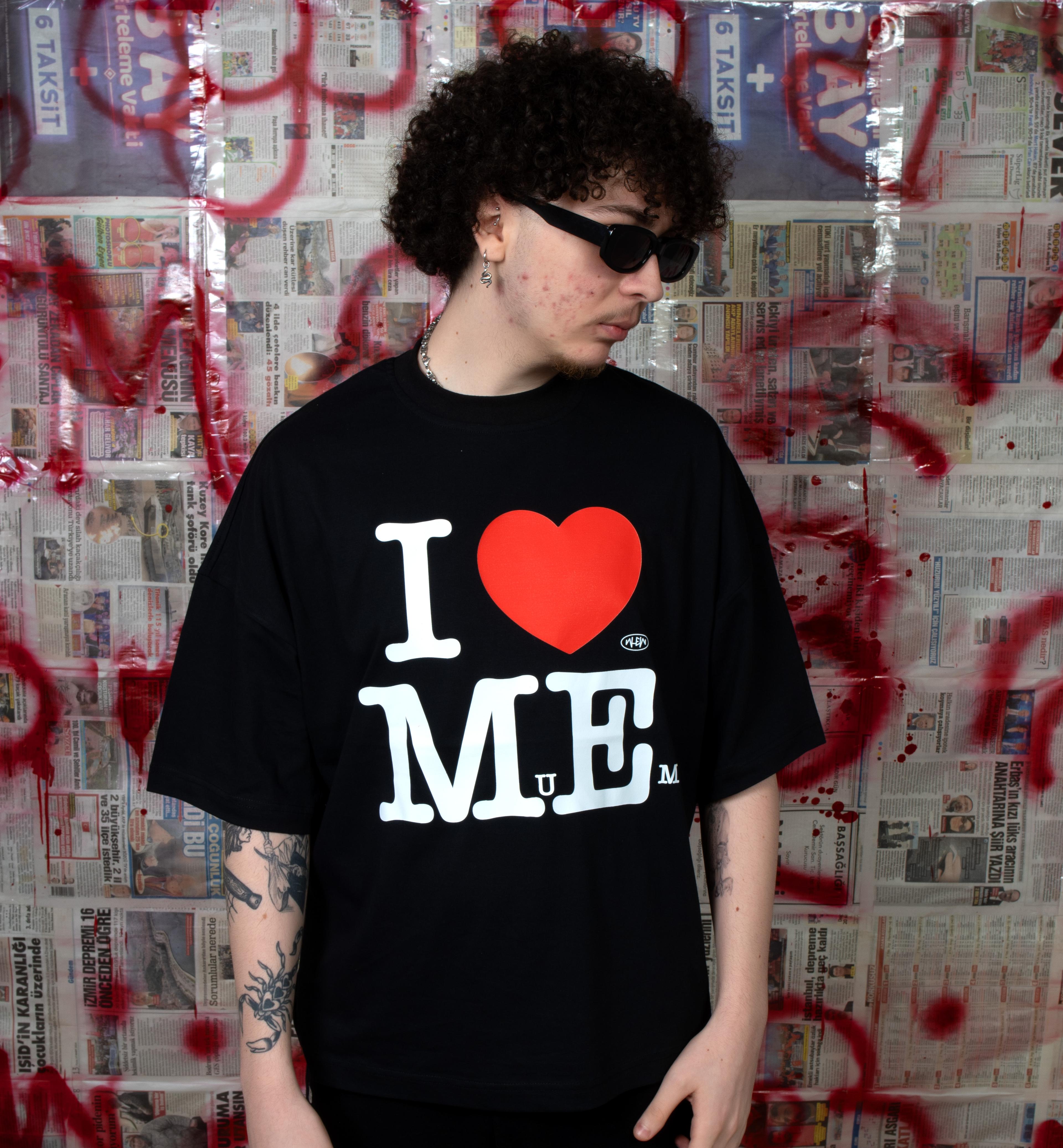 Love Me Tee