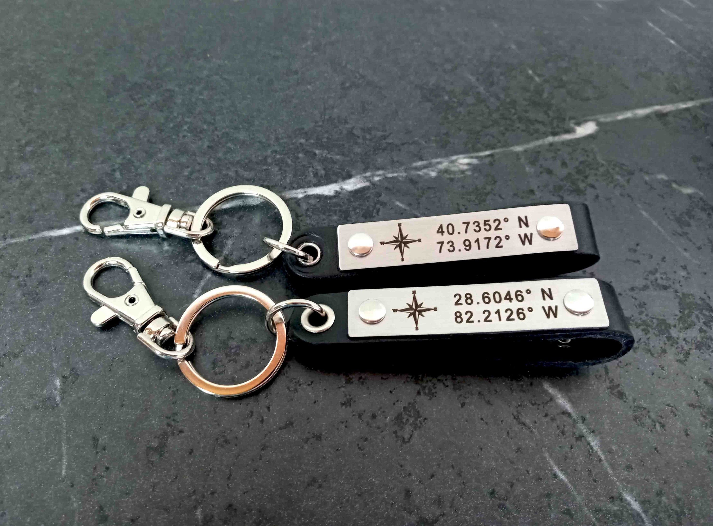 Custom Senior Keychain Gift – Class of 2025 Graduation Keepsake