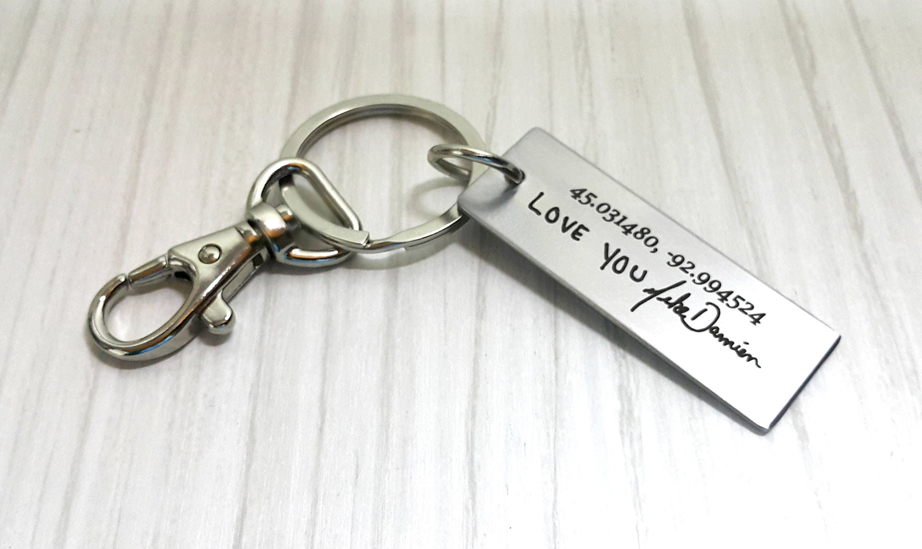 Real Handwriting Engraved Keychain – Personalized Memorial Signature Keychain