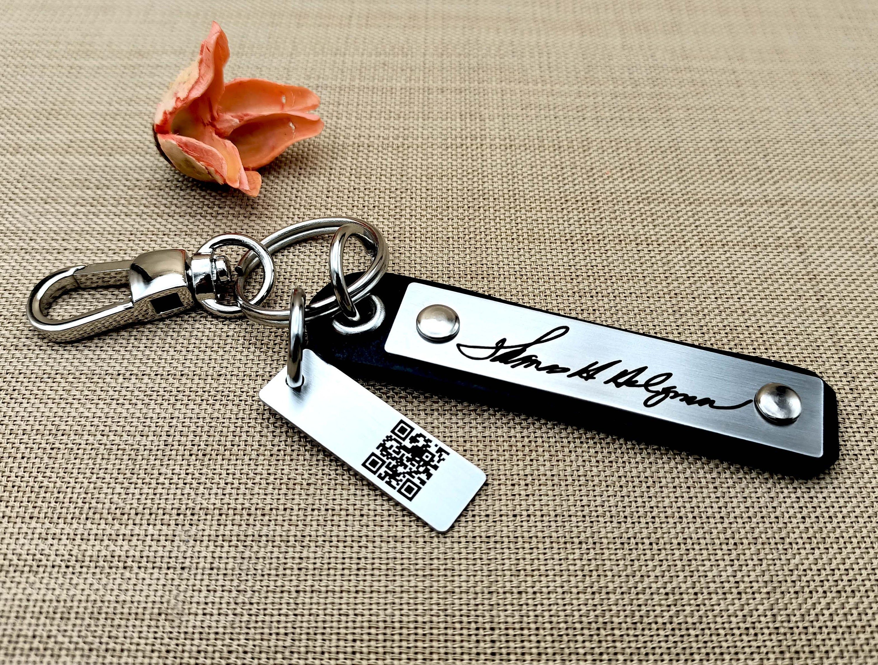 Actual Handwriting and QR Code Keychain, Loved One's Handwritten Signature Keychain, Custom Memorial Handwriting & Voice Recording Key chain