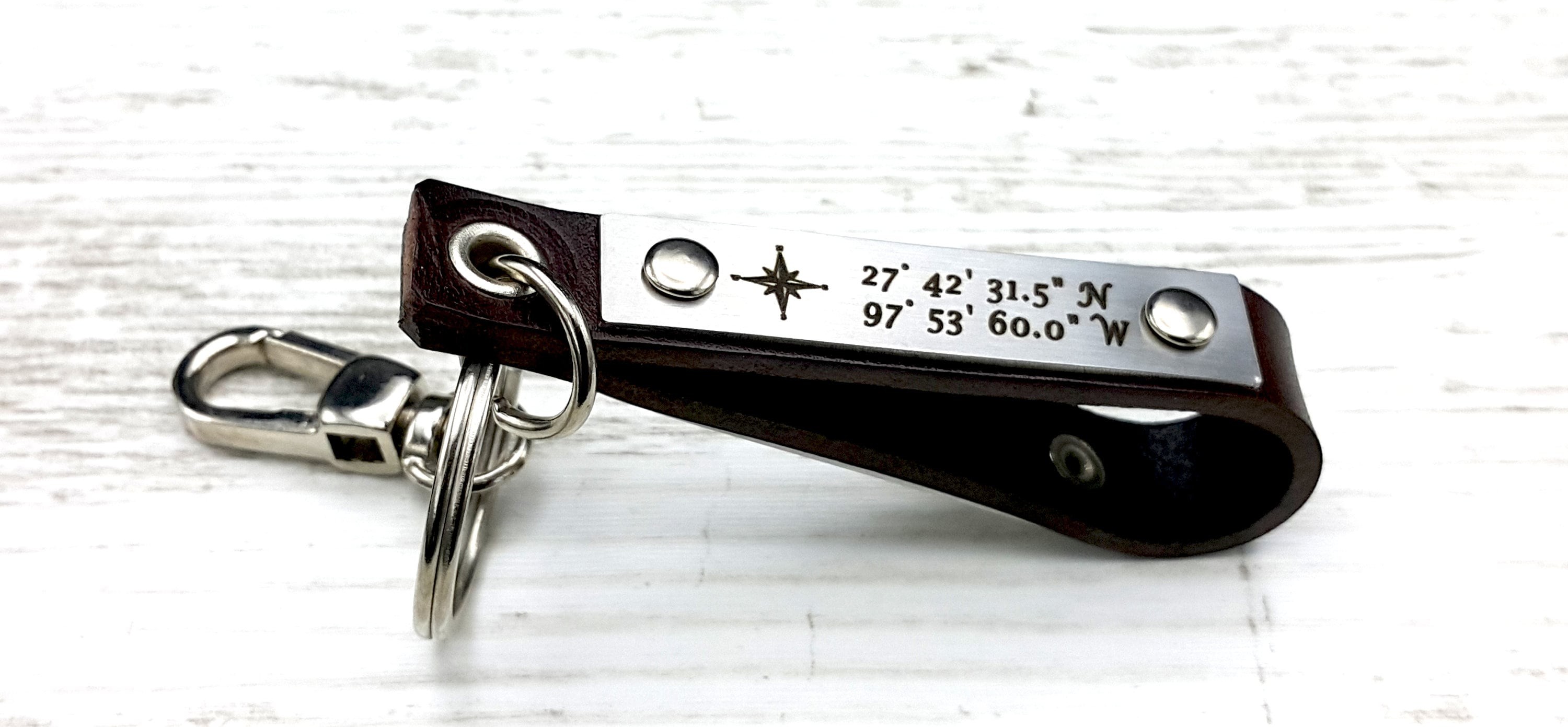 Custom Senior Keychain Gift – Class of 2025 Graduation Keepsake