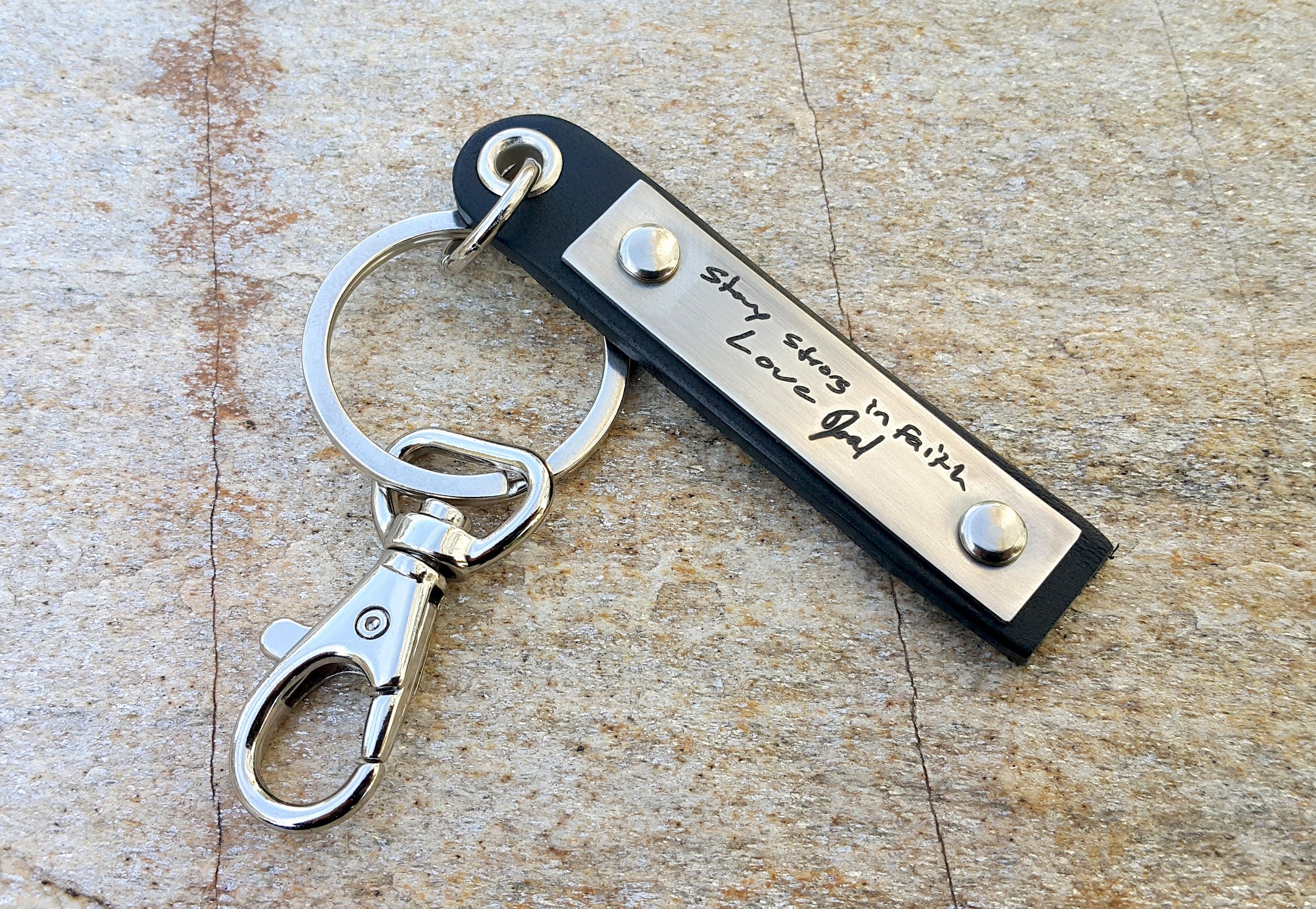 Actual Handwriting and QR Code Keychain, Loved One's Handwritten Signature Keychain, Custom Memorial Handwriting & Voice Recording Key chain