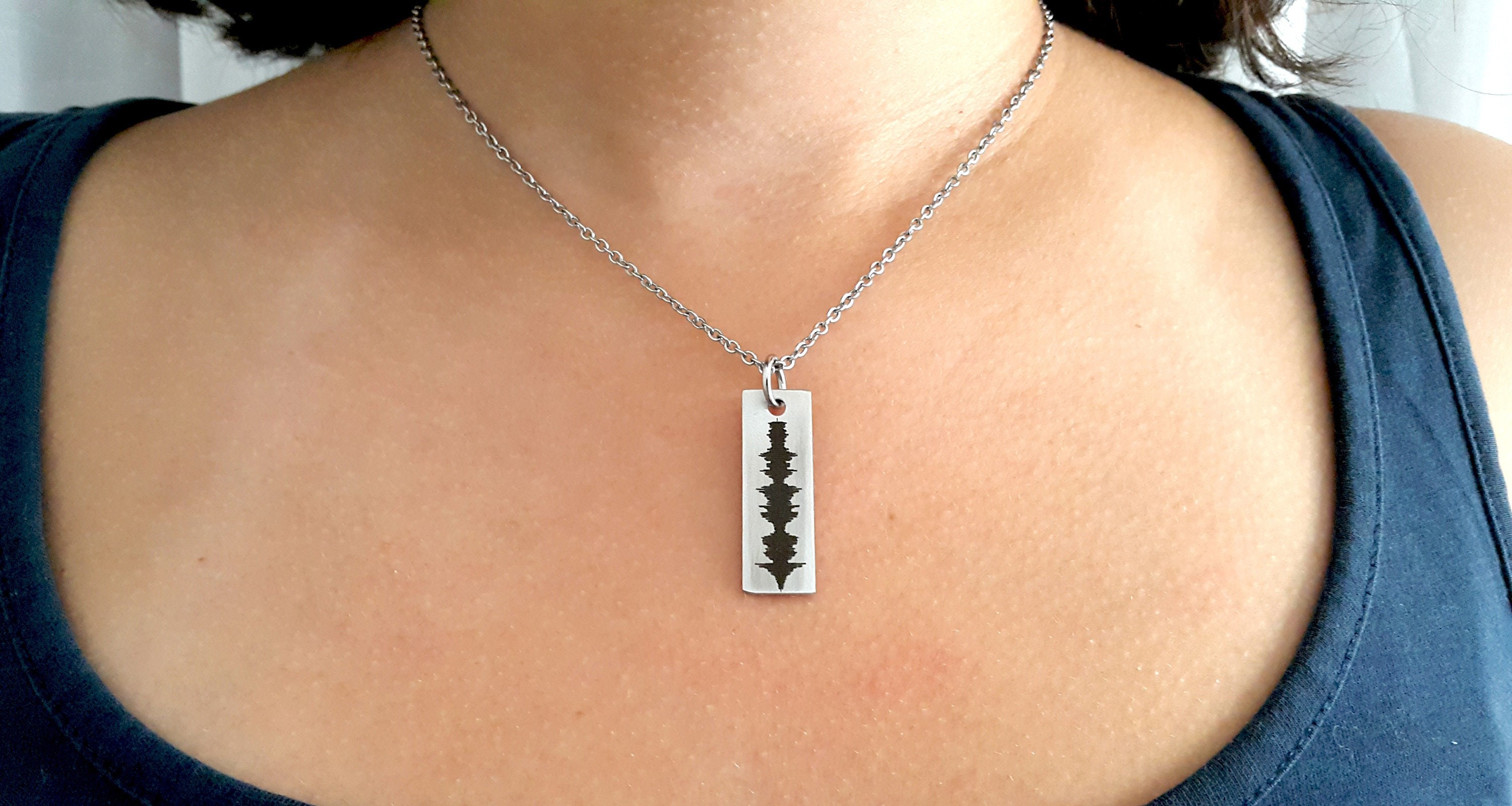 Custom Graduation Gift for Her, Soundwave Necklace, Voice wave Necklace, Sentimental Gift for Girlfriend, Music Lovers Gift