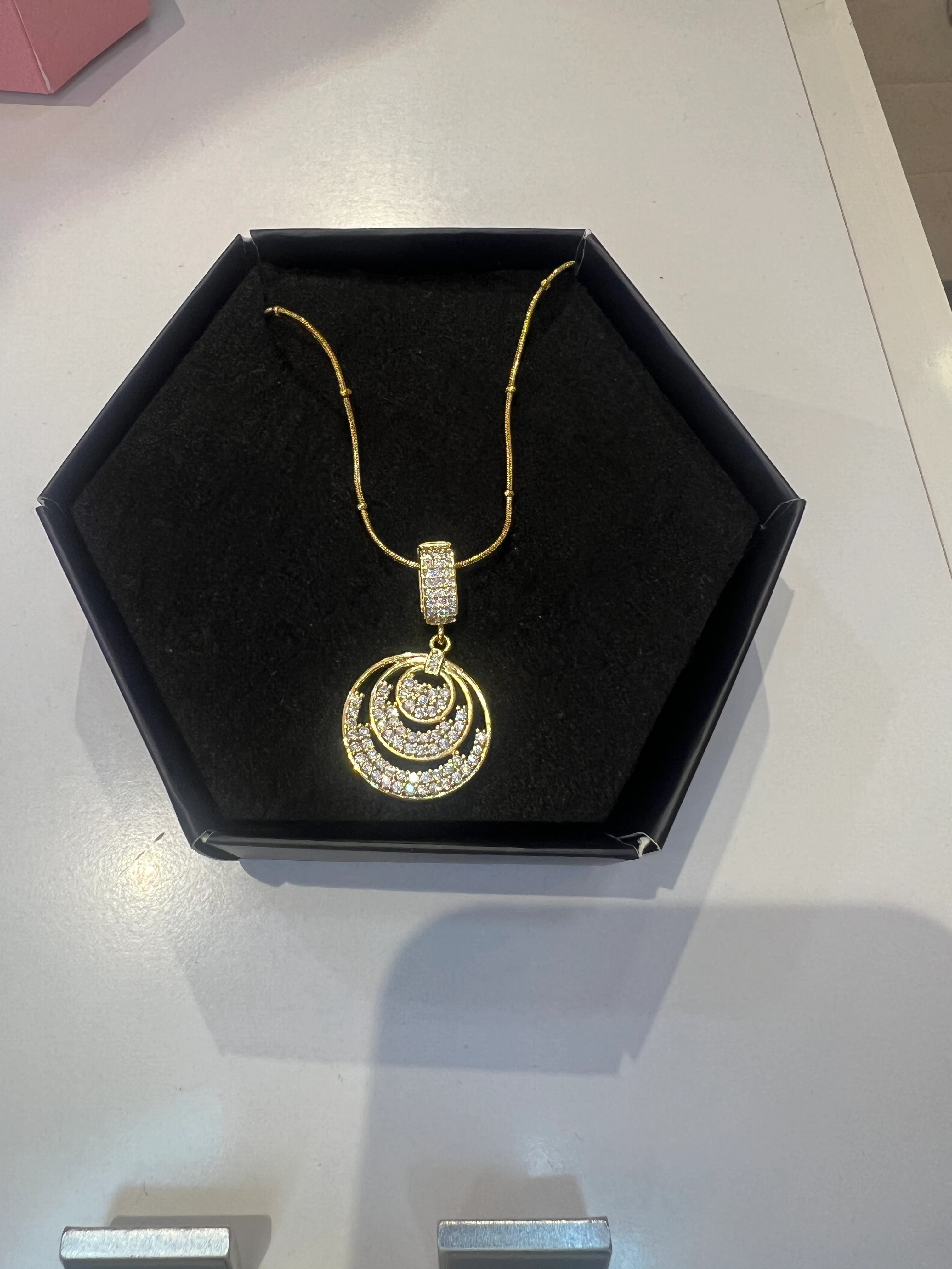 Charmlı Çelik Kolye