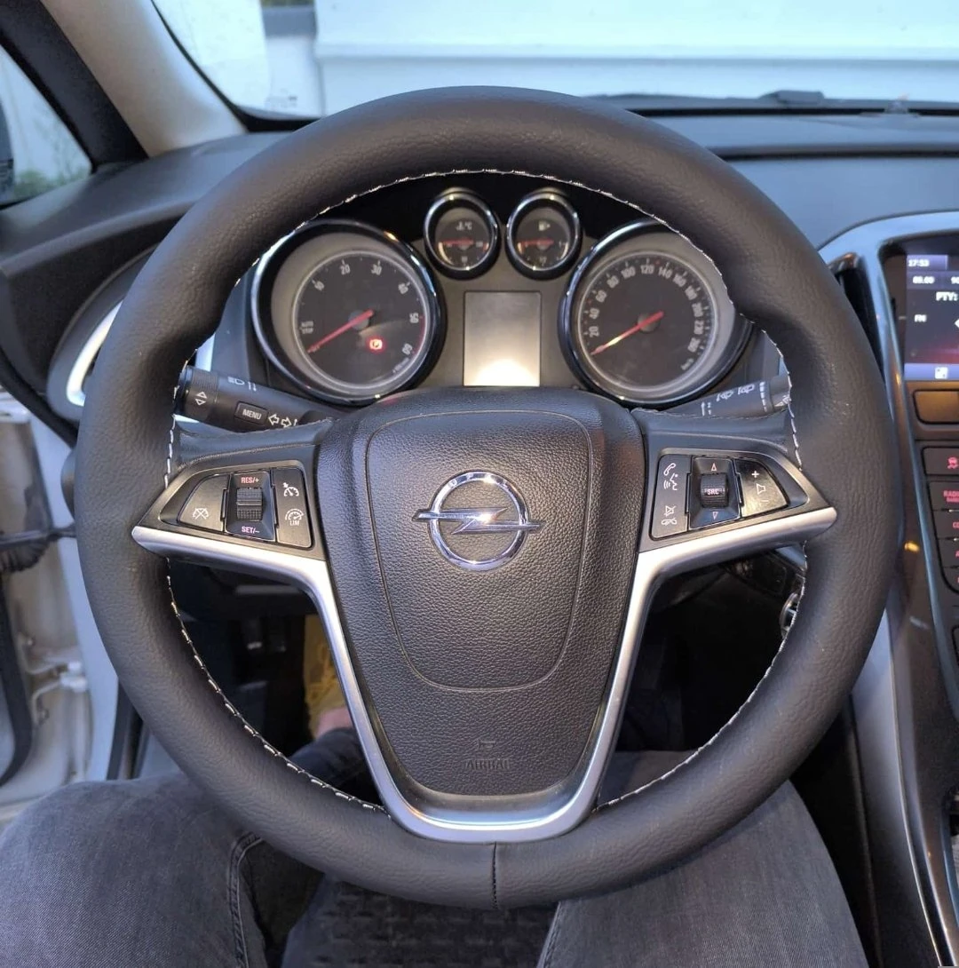 Dikişli Direksiyon Kılıfı Siyah Deri Gri Dikişli Opel Astra J İnsignia İçin Siyah