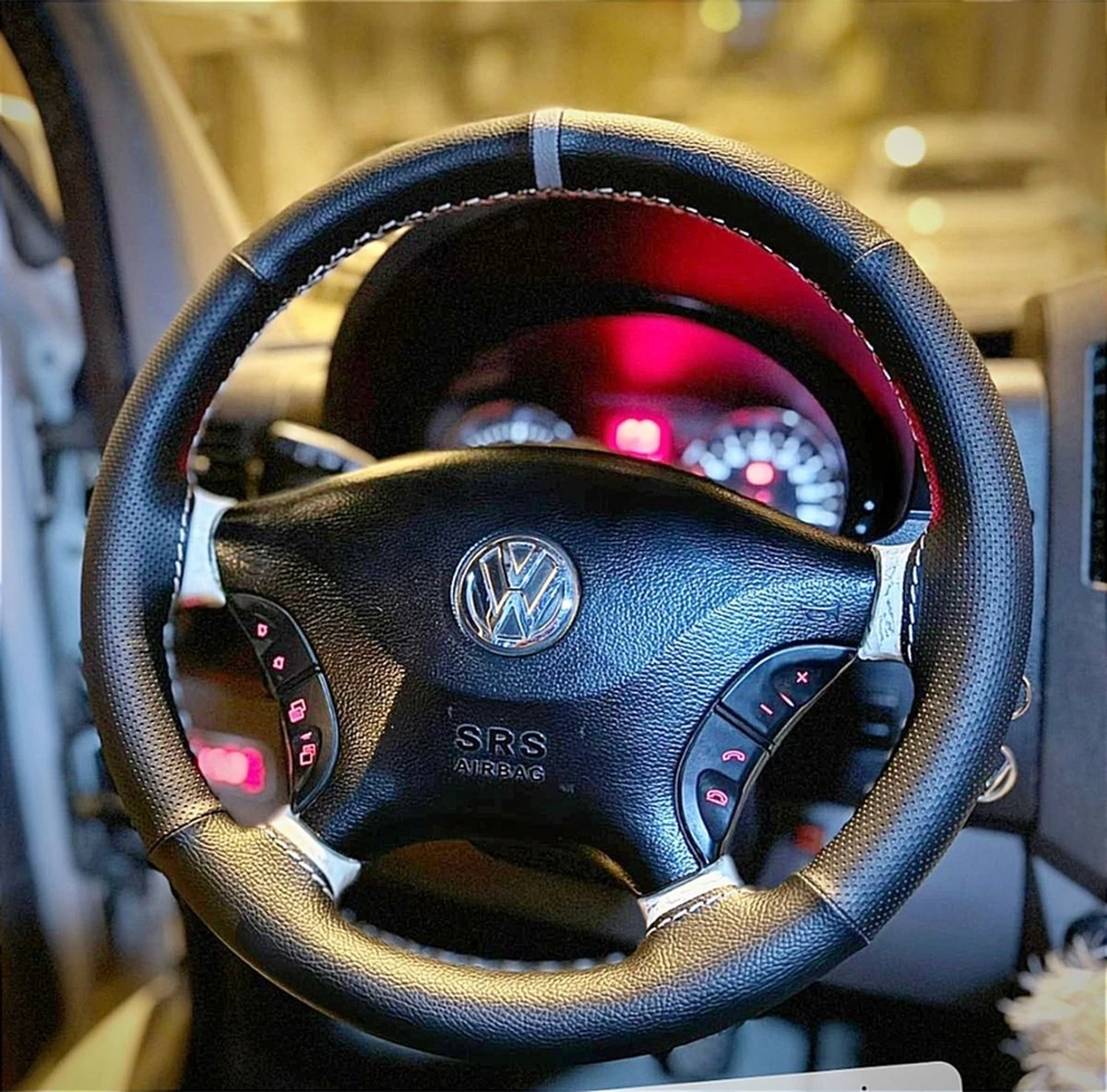 Di Ki Şli Di Reksi Yon Kilifi Si Yah/noktali Deri Gri Yüzük/di Ki Ş Vw Crafter I Çi N Gri