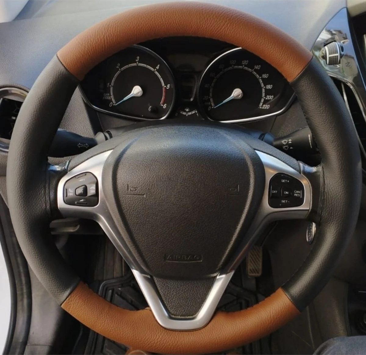 Dikişli Deri Direksiyon Kılıfı Damarlı Deri/taba Deri Direksiyon Kılıfı Siyah-taba