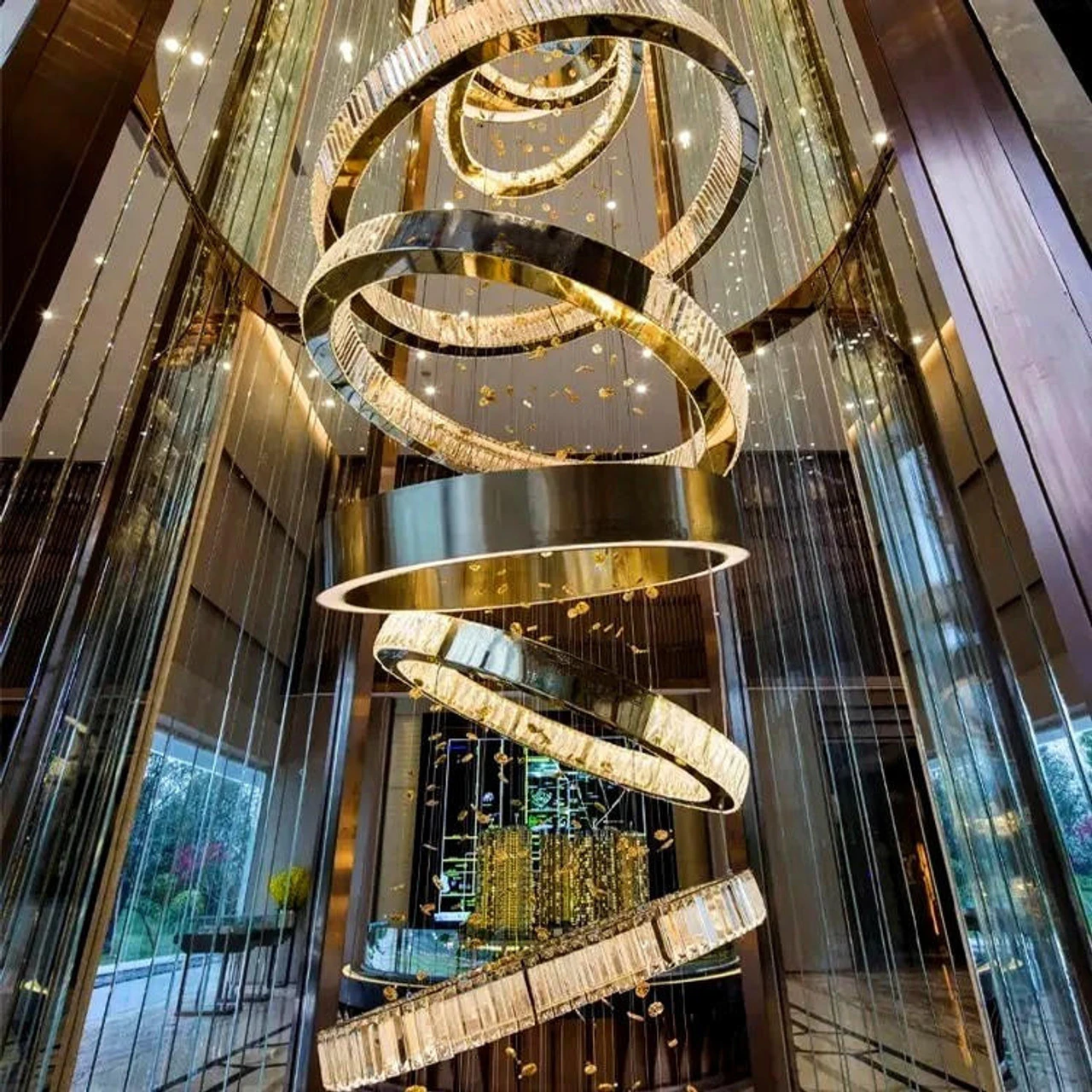 Villa Merdiven Boşluğu Avizeleri ve Fiyatları 