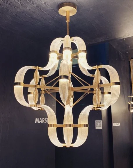 Özel Tasarım Galeri Boşluğu Avize 