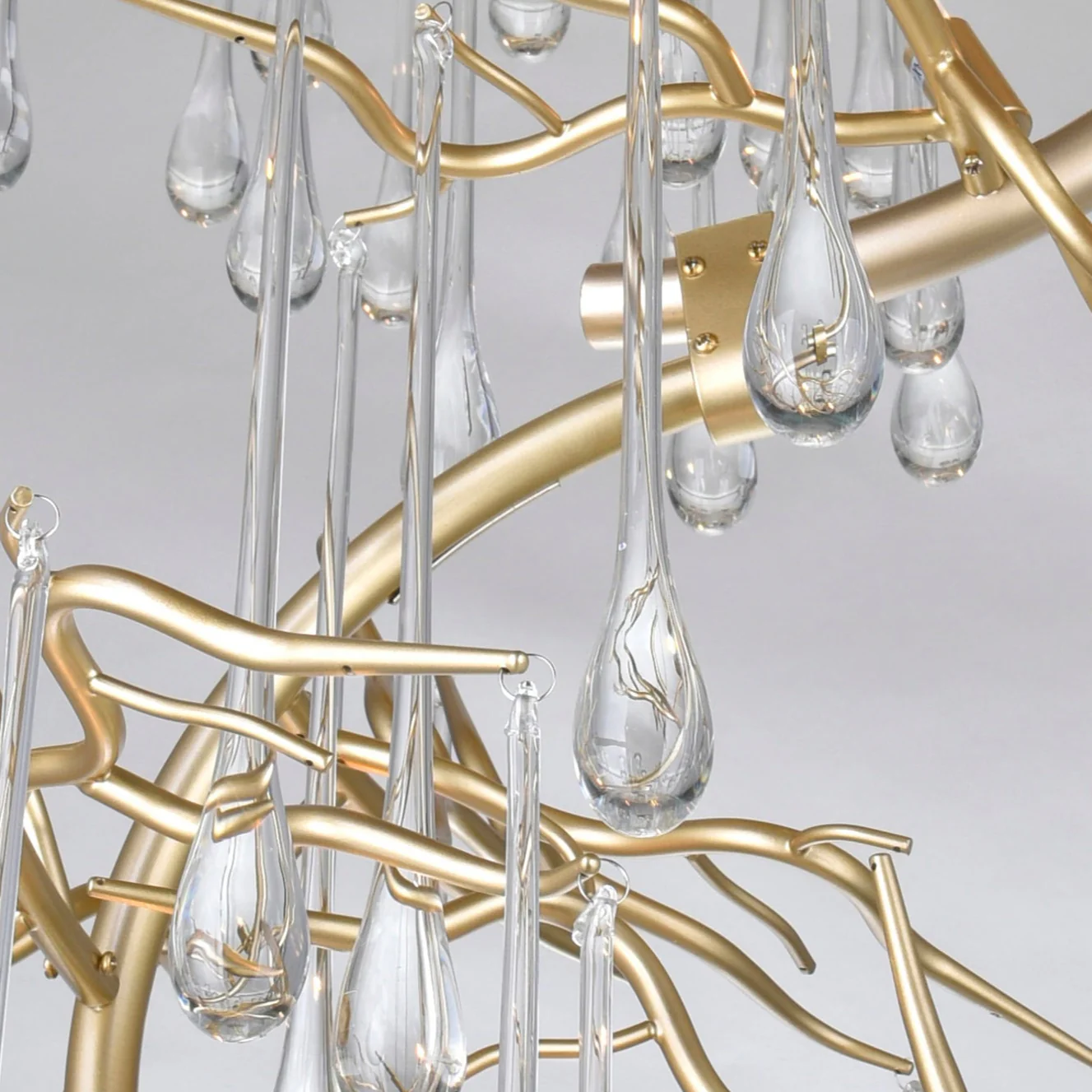 Merdiven Boşluğu Avize Modelleri ve Fiyatları 