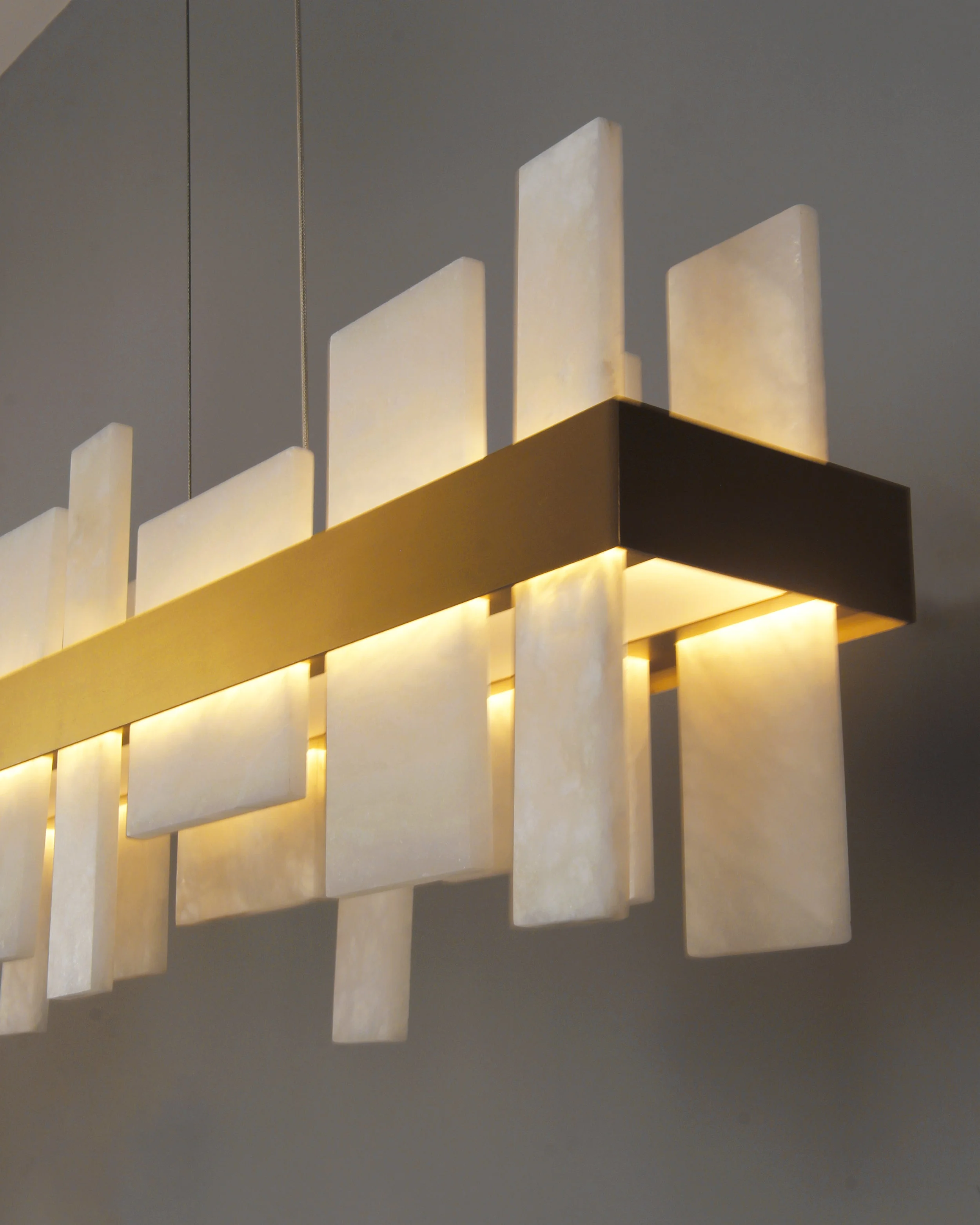 Mermer Yemek Masası Avizesi