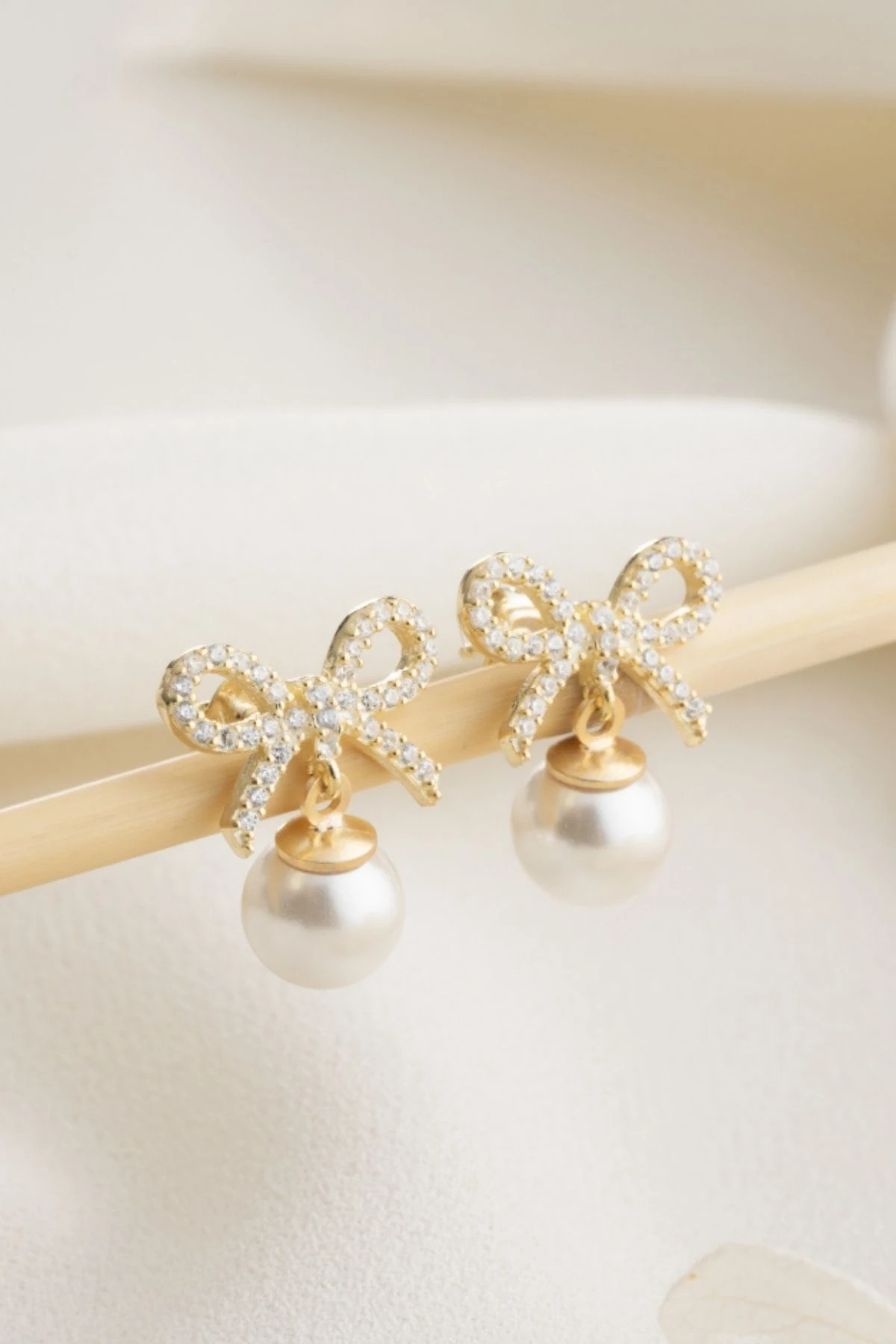 Fiyonklu İnci Küpe