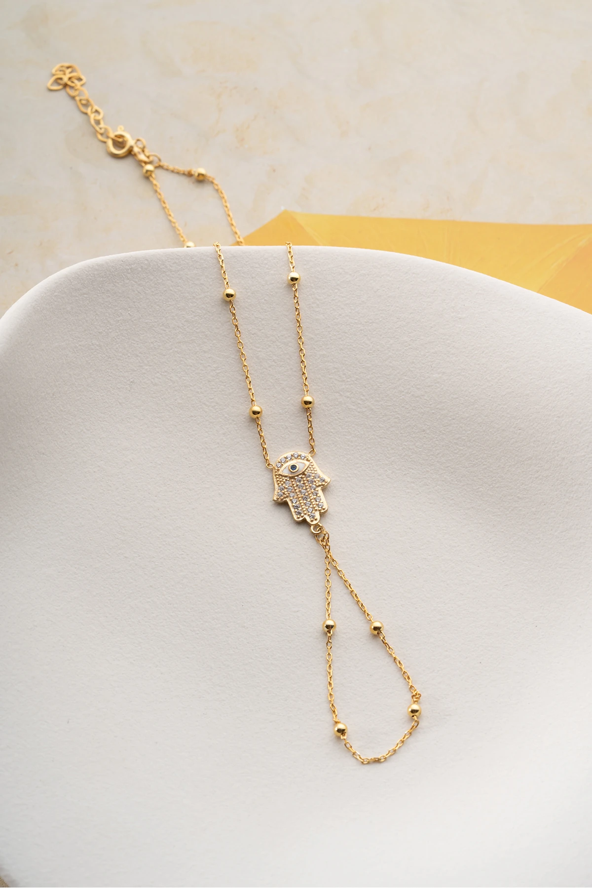 Fatma Ana Eli Gümüş Şahmeran