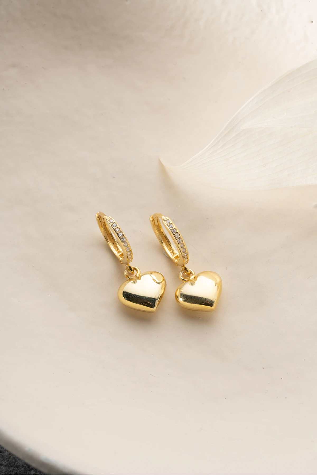 Taşlı Kalp Gümüş Küpe