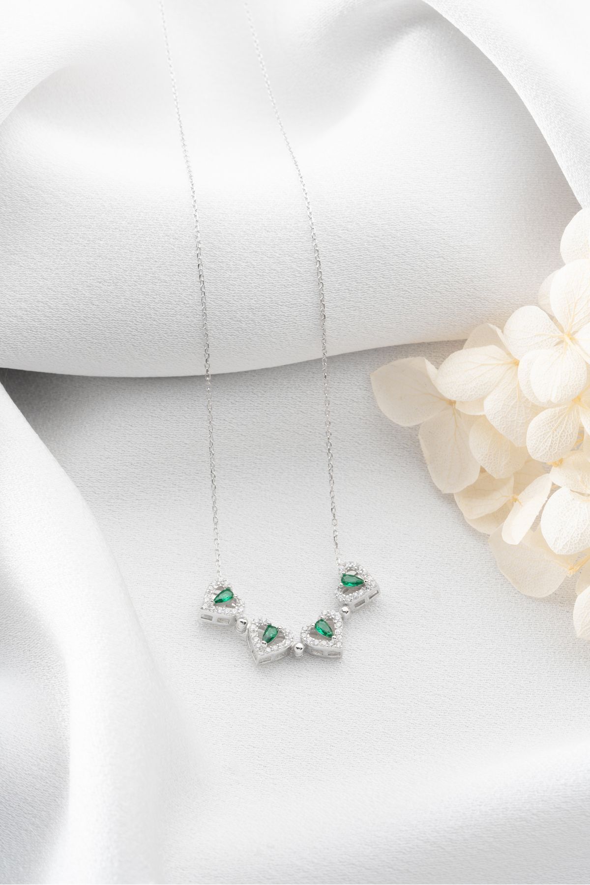 Mıknatıslı Yonca Gümüş Kolye