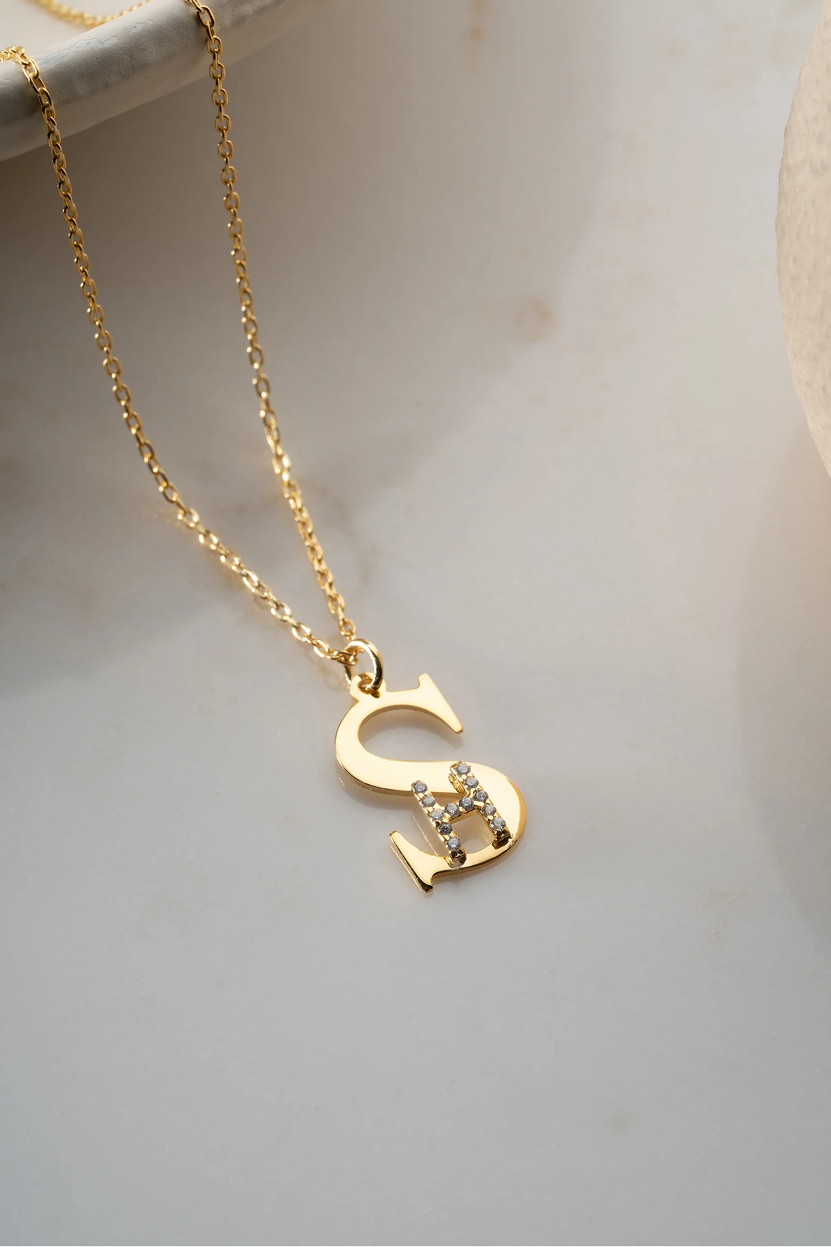 Taşlı Çift Harf Kolye