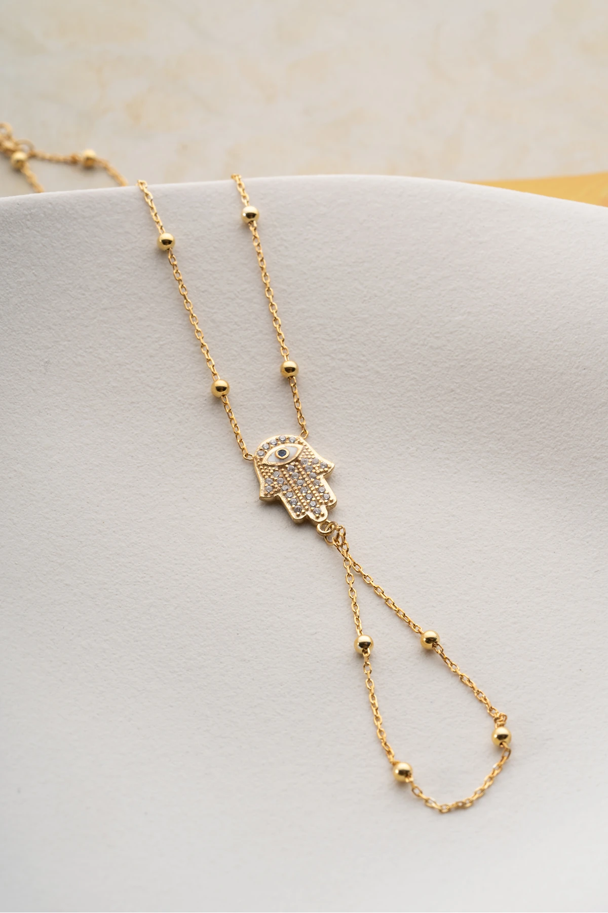 Fatma Ana Eli Gümüş Şahmeran