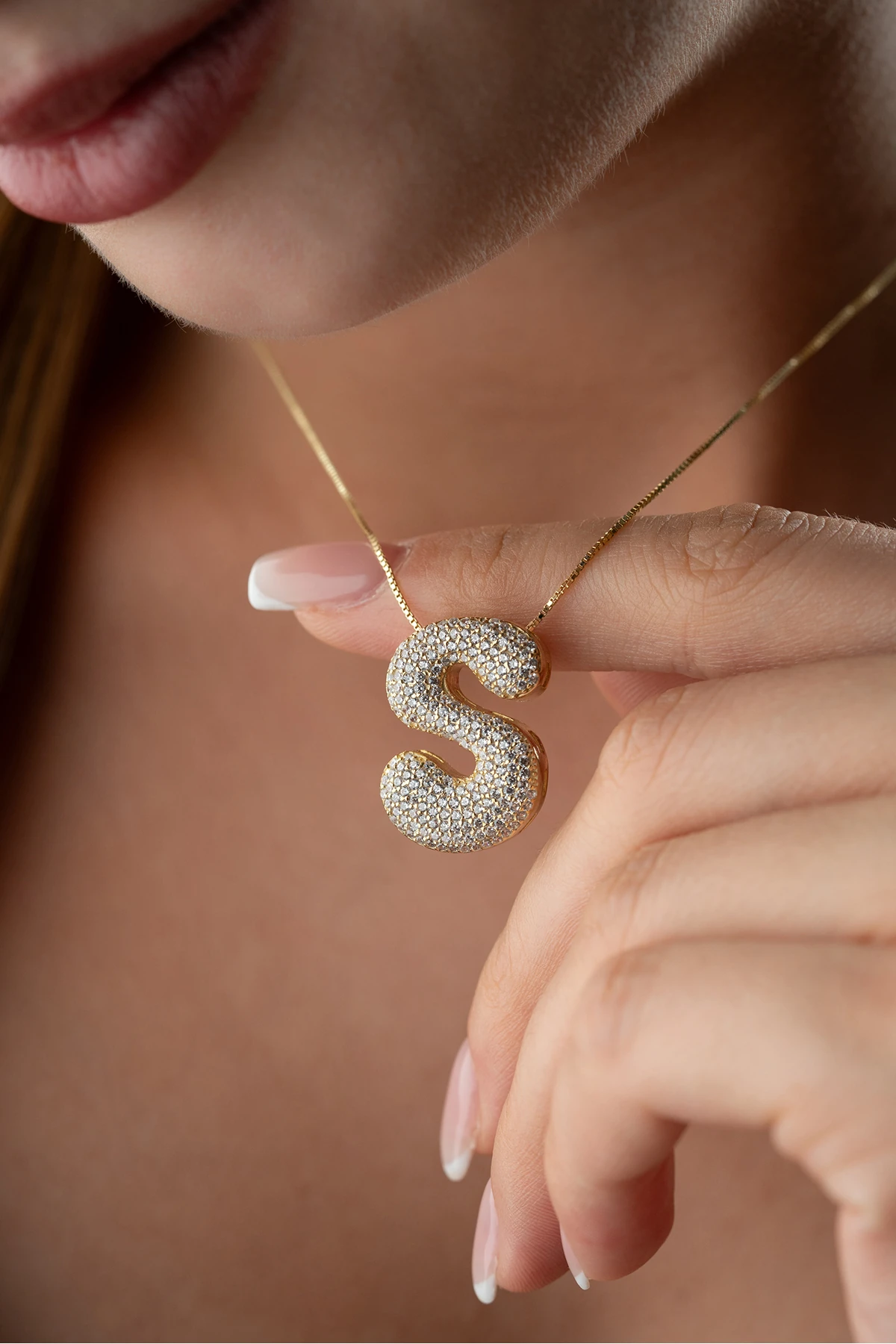 Taşlı Balon Harf Gümüş Kolye