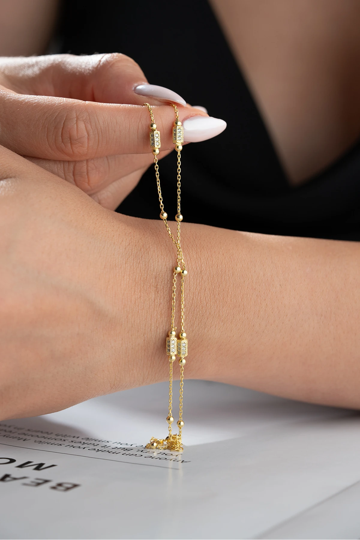 Baget Taşlı Bar Motifli Şahmeran