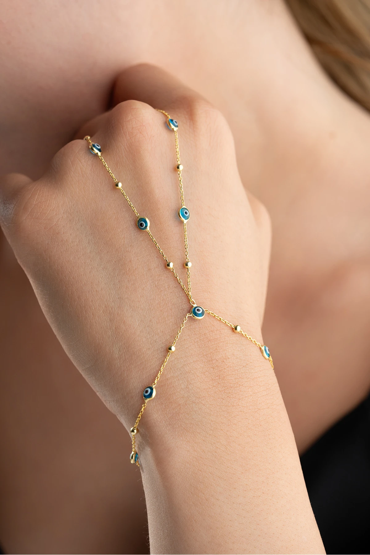 Nazar Boncuklu Şahmeran