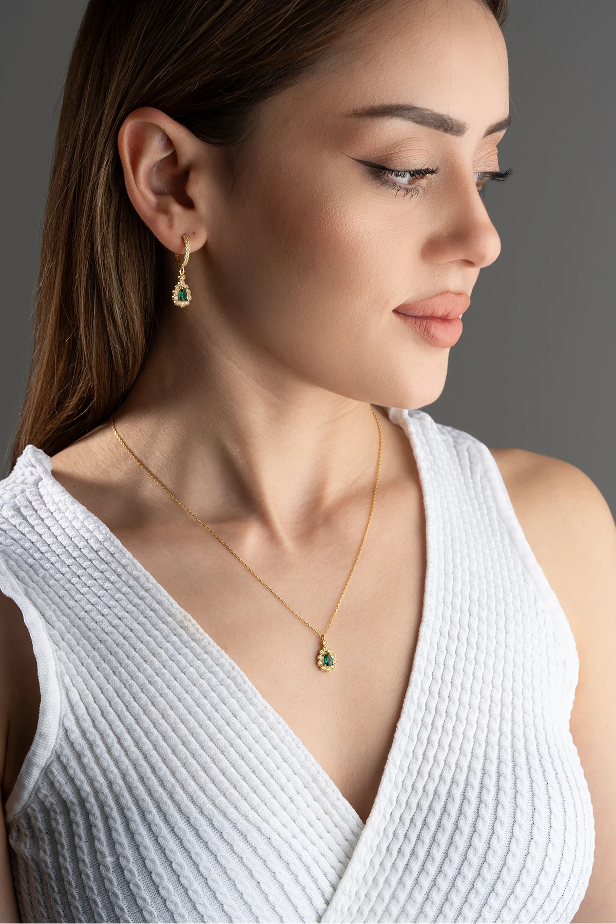 Zümrüt Yeşili Damla Taşlı Gümüş  Kolye ve Küpe Seti