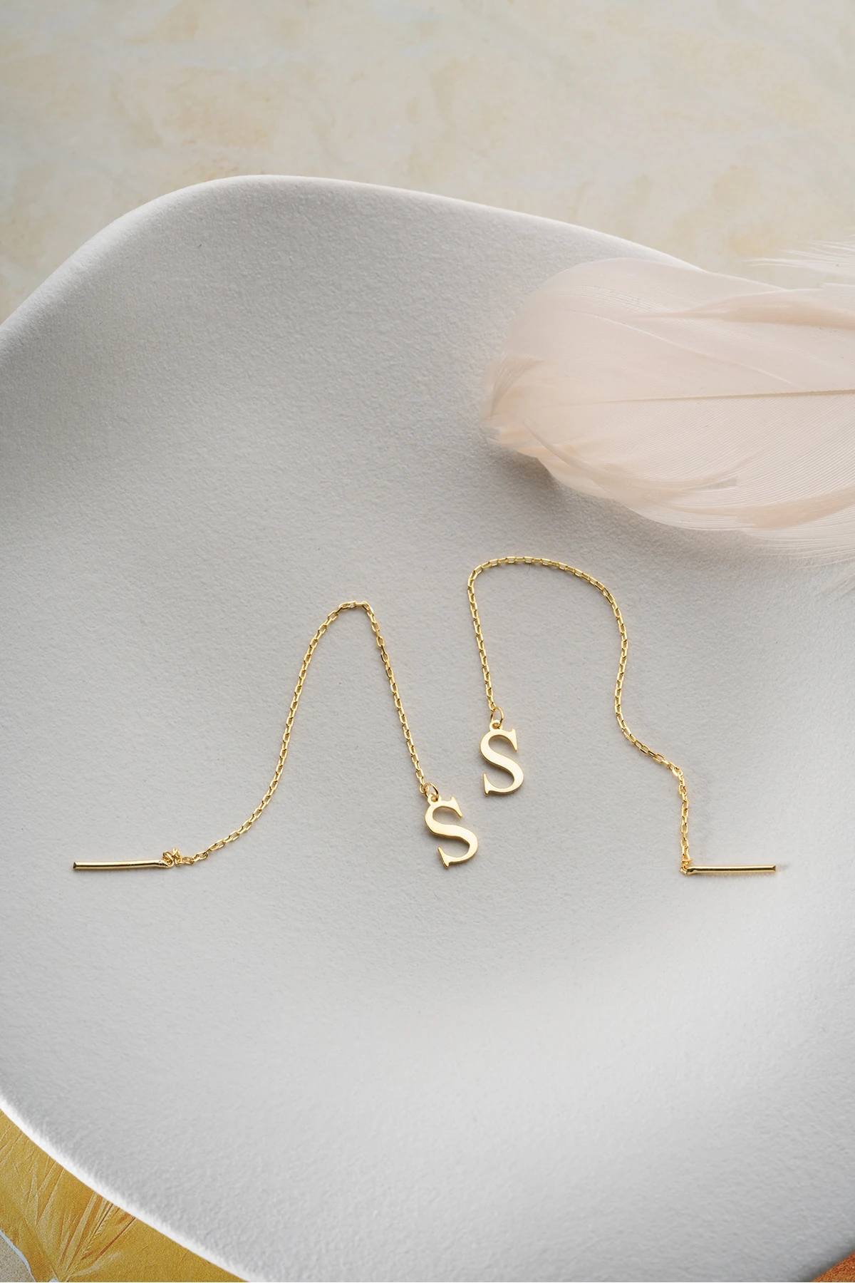 Zincir Sallantılı Harf Küpe