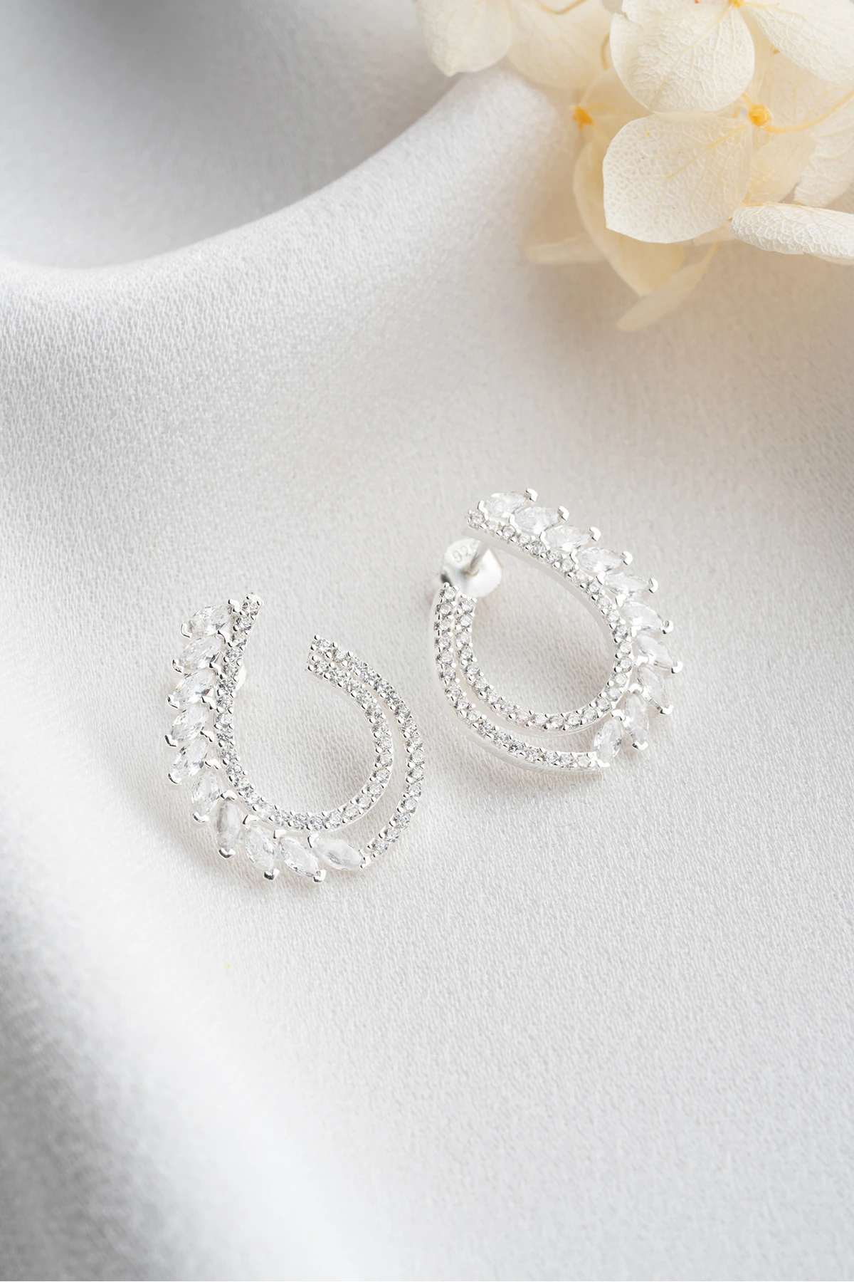 Baget Taşlı Gümüş Yüzük