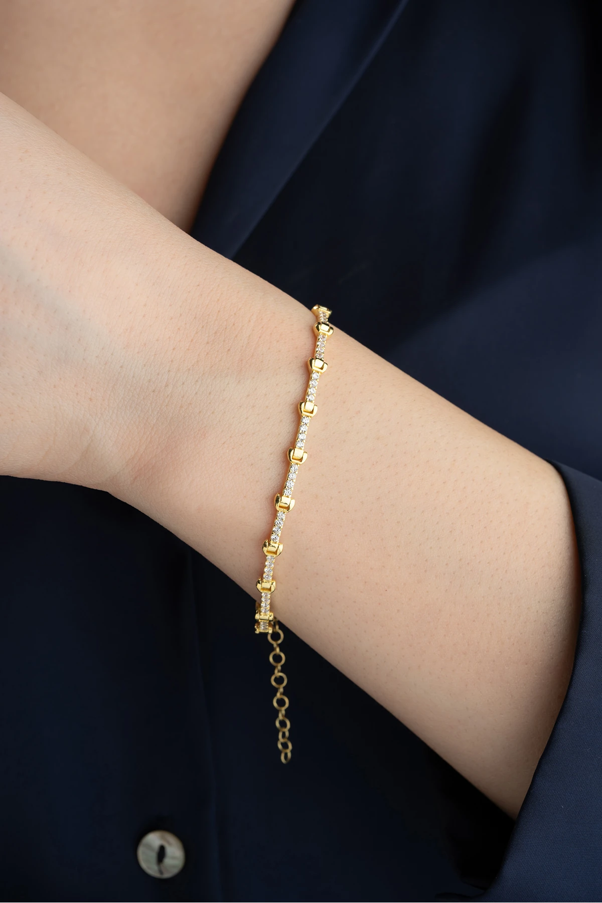 Altın Kaplama Sırataşlı Gümüş Bileklik