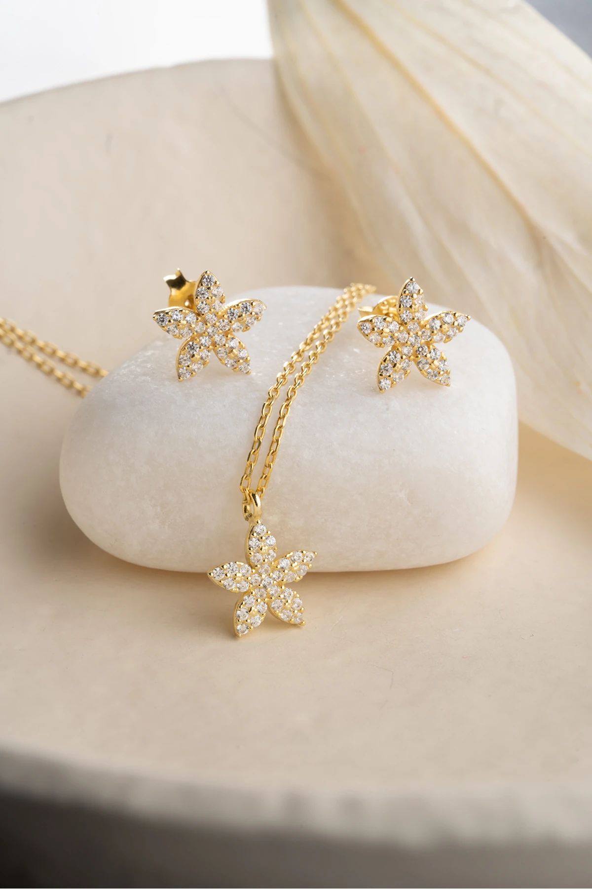 Çiçekli Gümüş Kolye Küpe Seti