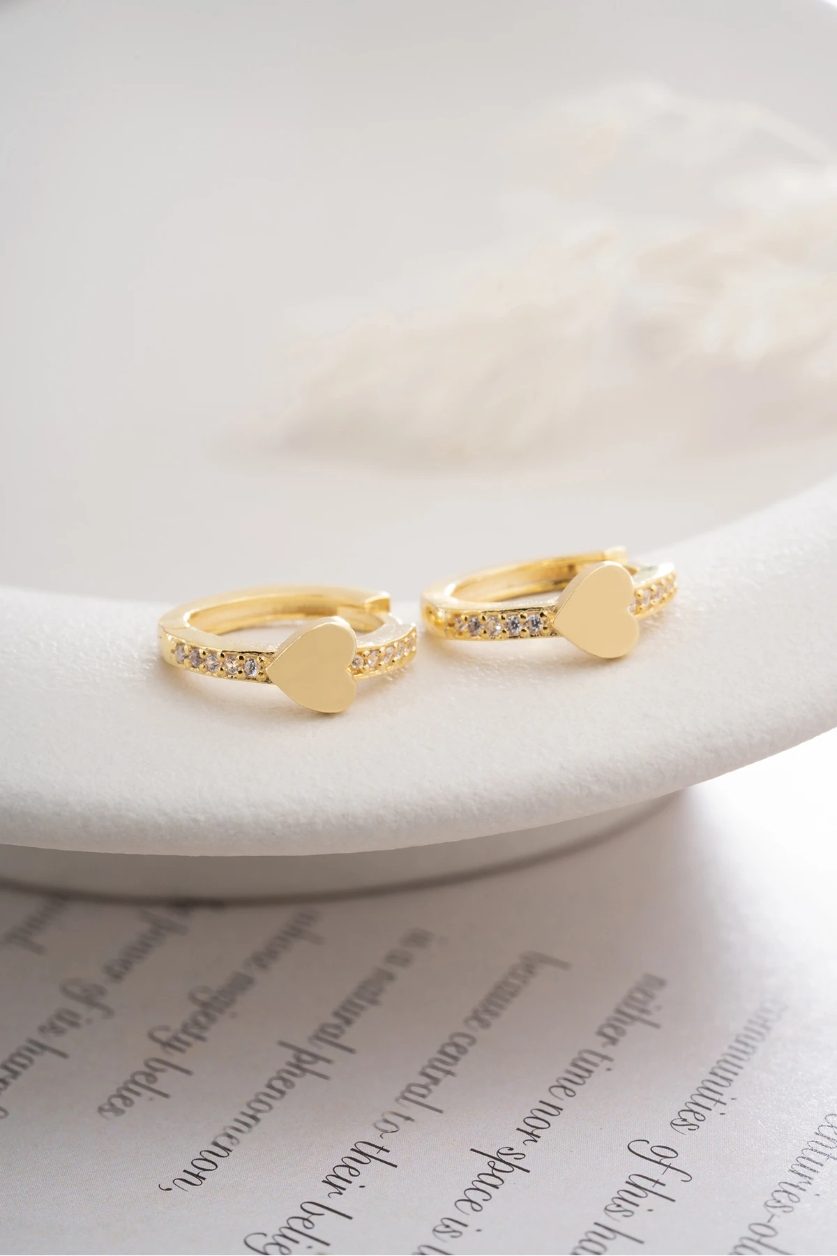 Kalp Figürlü Halka Gümüş Küpe