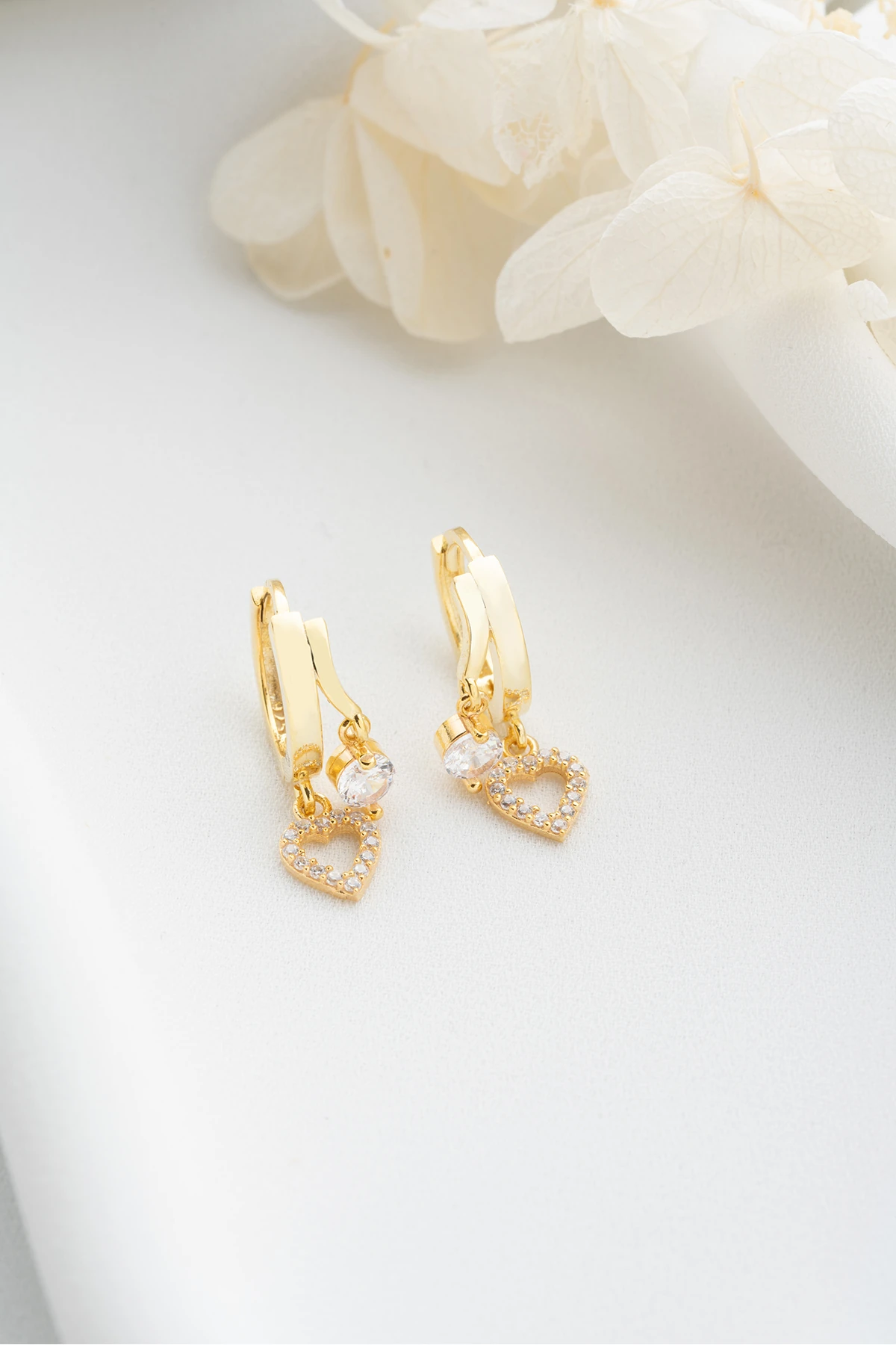 Kalp ve Tektaş Sallantılı Gümüş Küpe