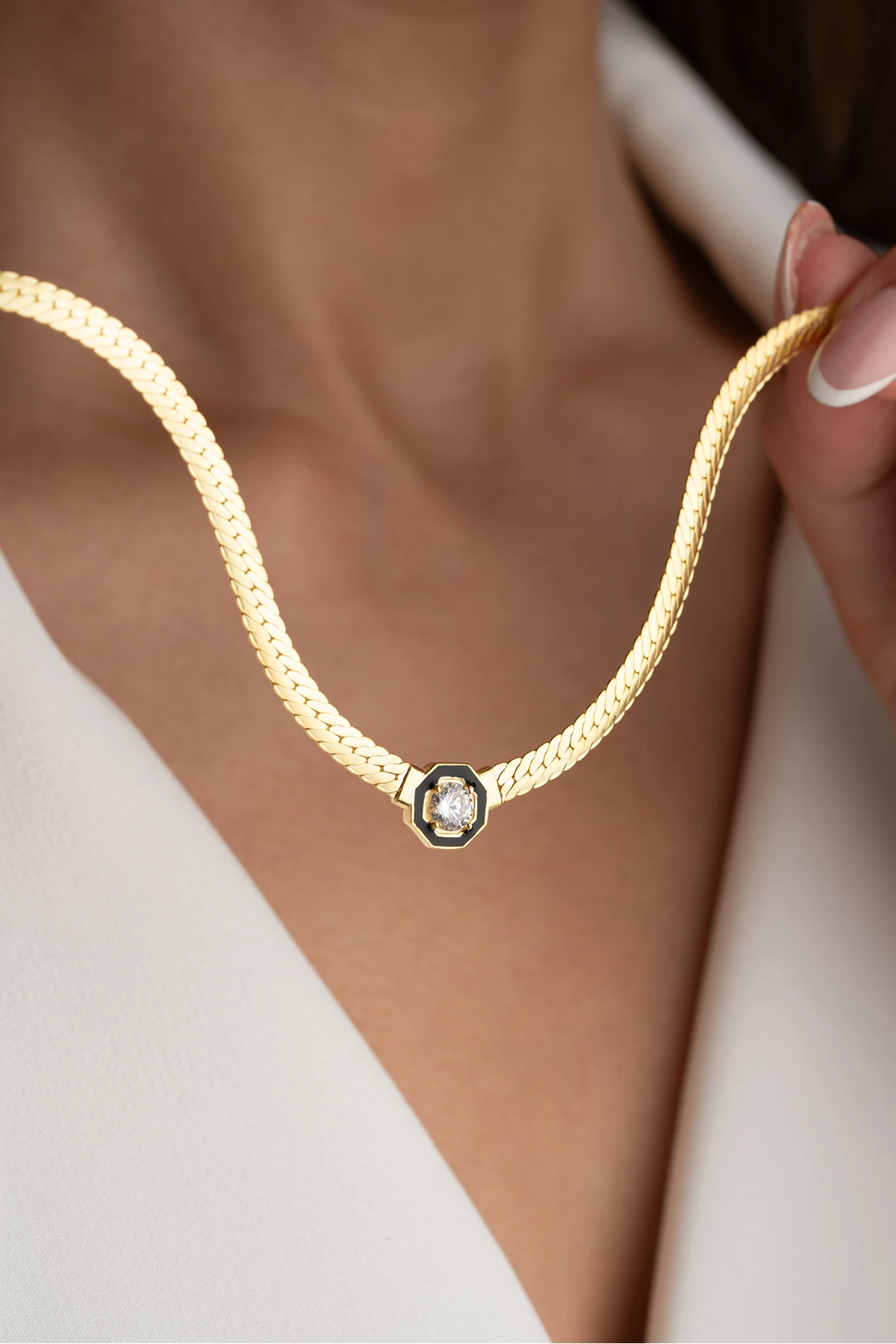 14 Ayar Altın Kaplama Siyah Detaylı Ezme Zincir Gümüş Kolye