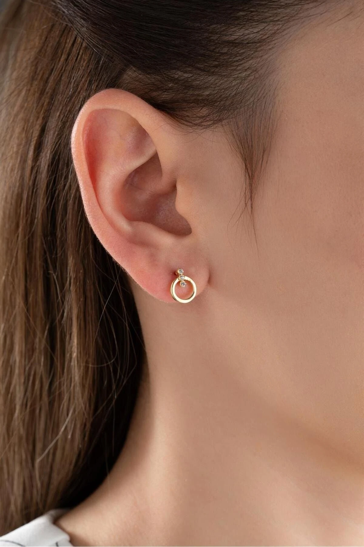 Taşlı Halka Minimal Gümüş Küpe