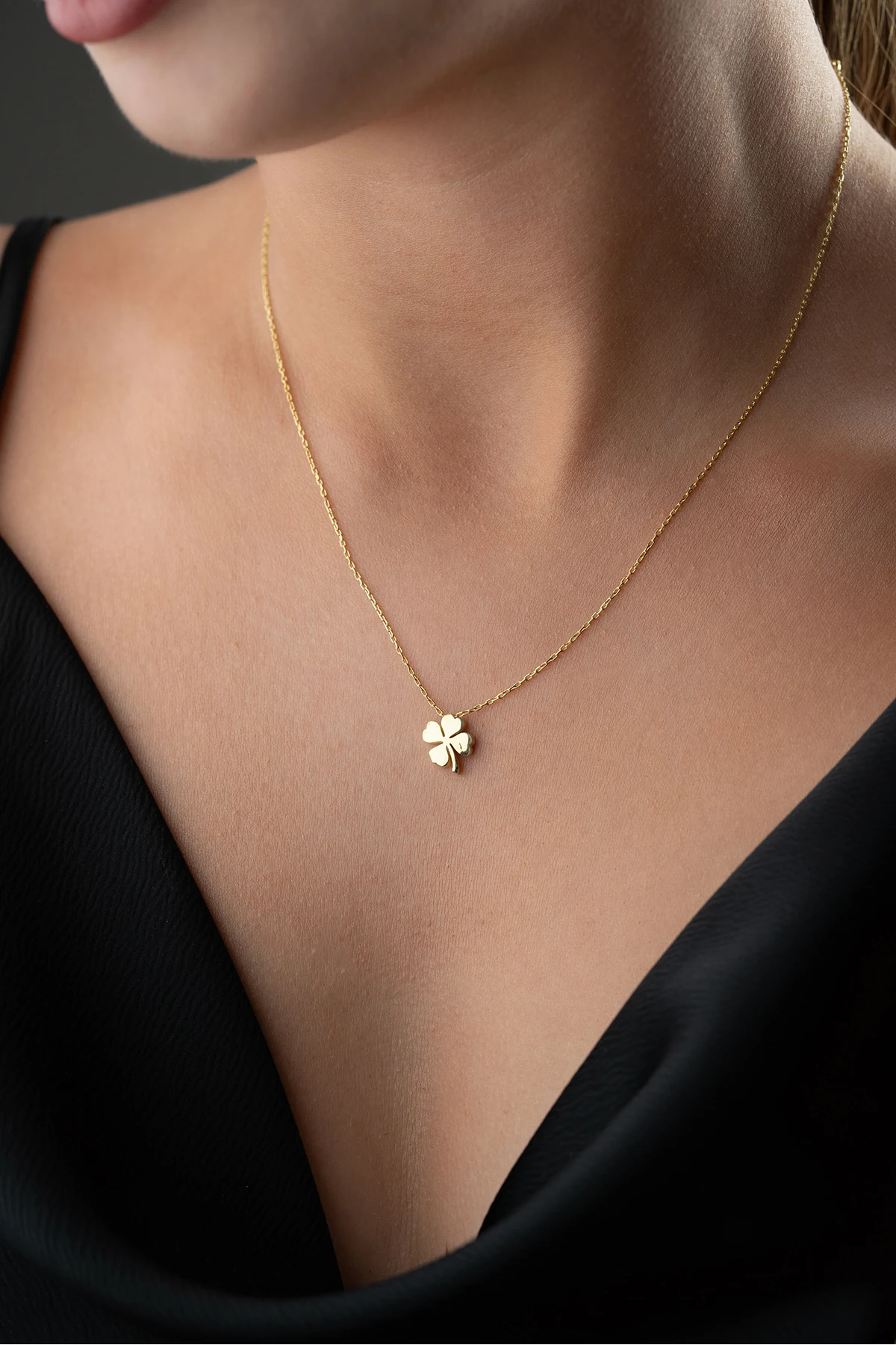 Yonca Gümüş Kolye