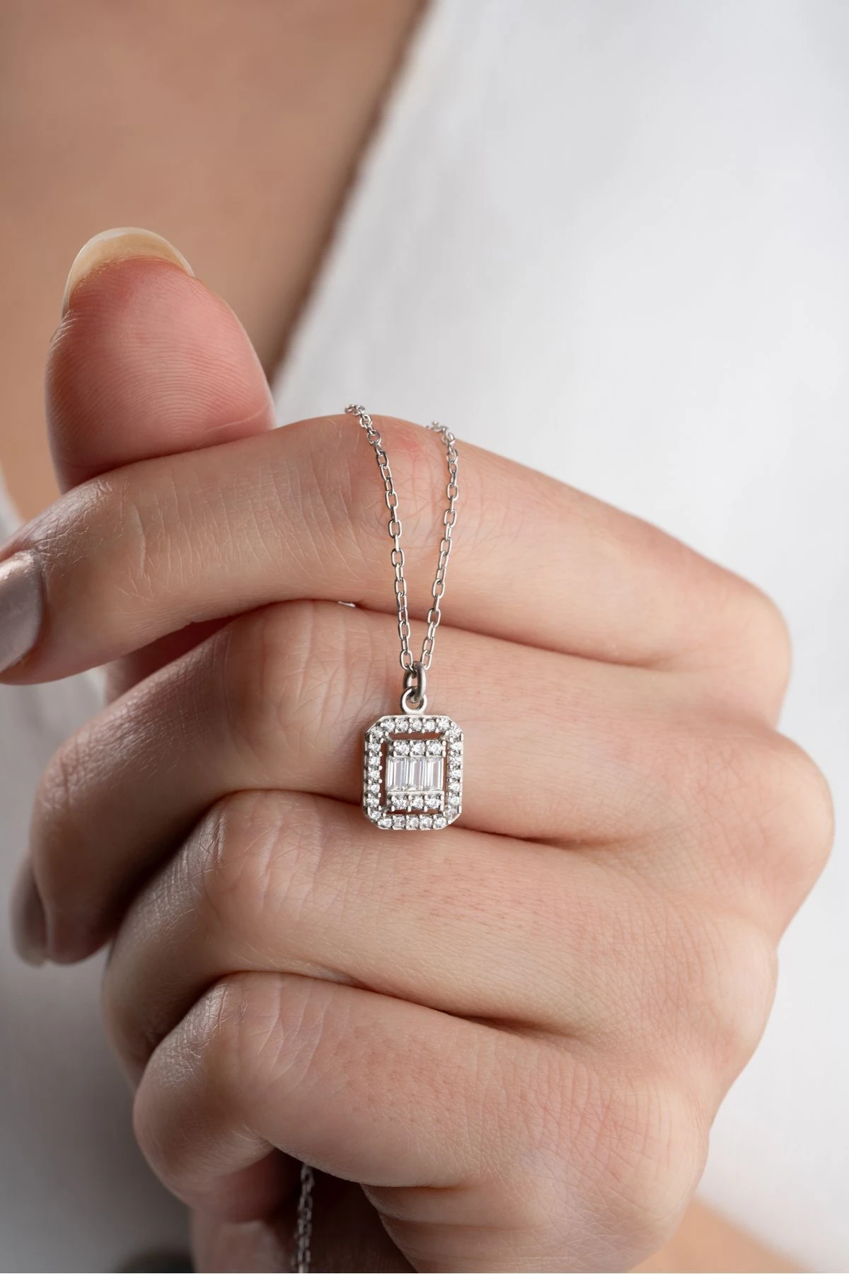 Baget Taşlı Gümüş Kolye