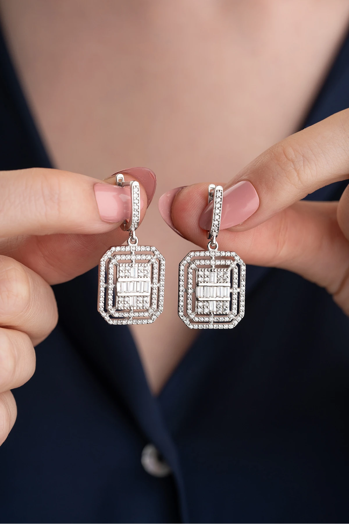 Baget Taşlı Gümüş Küpe