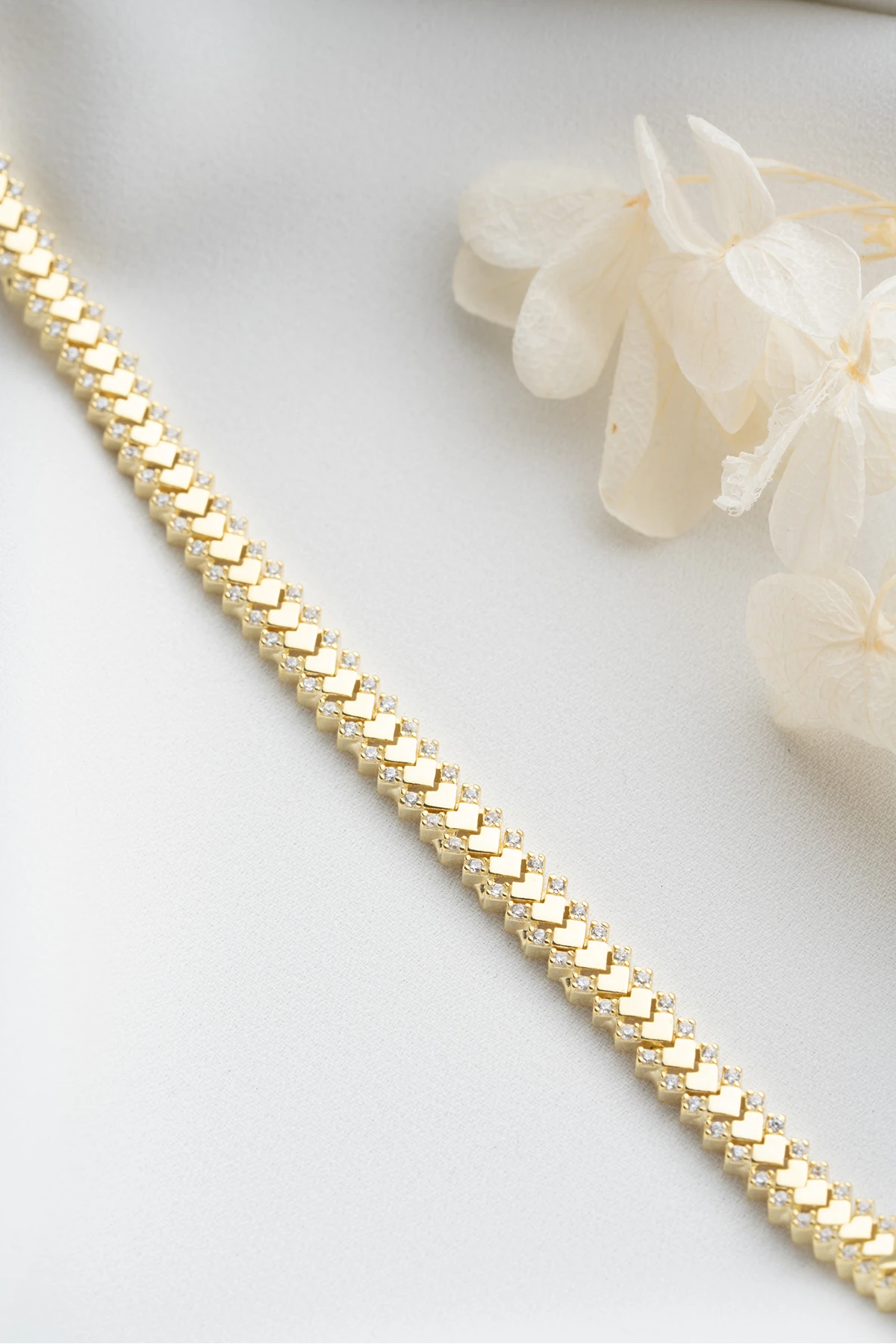 Piramit Desenli Gümüş Bileklik