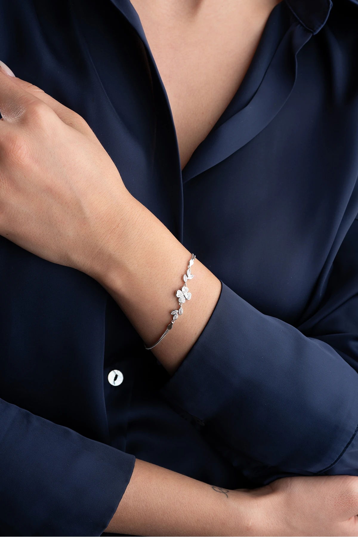 Yaprak Yonca Gümüş Bileklik