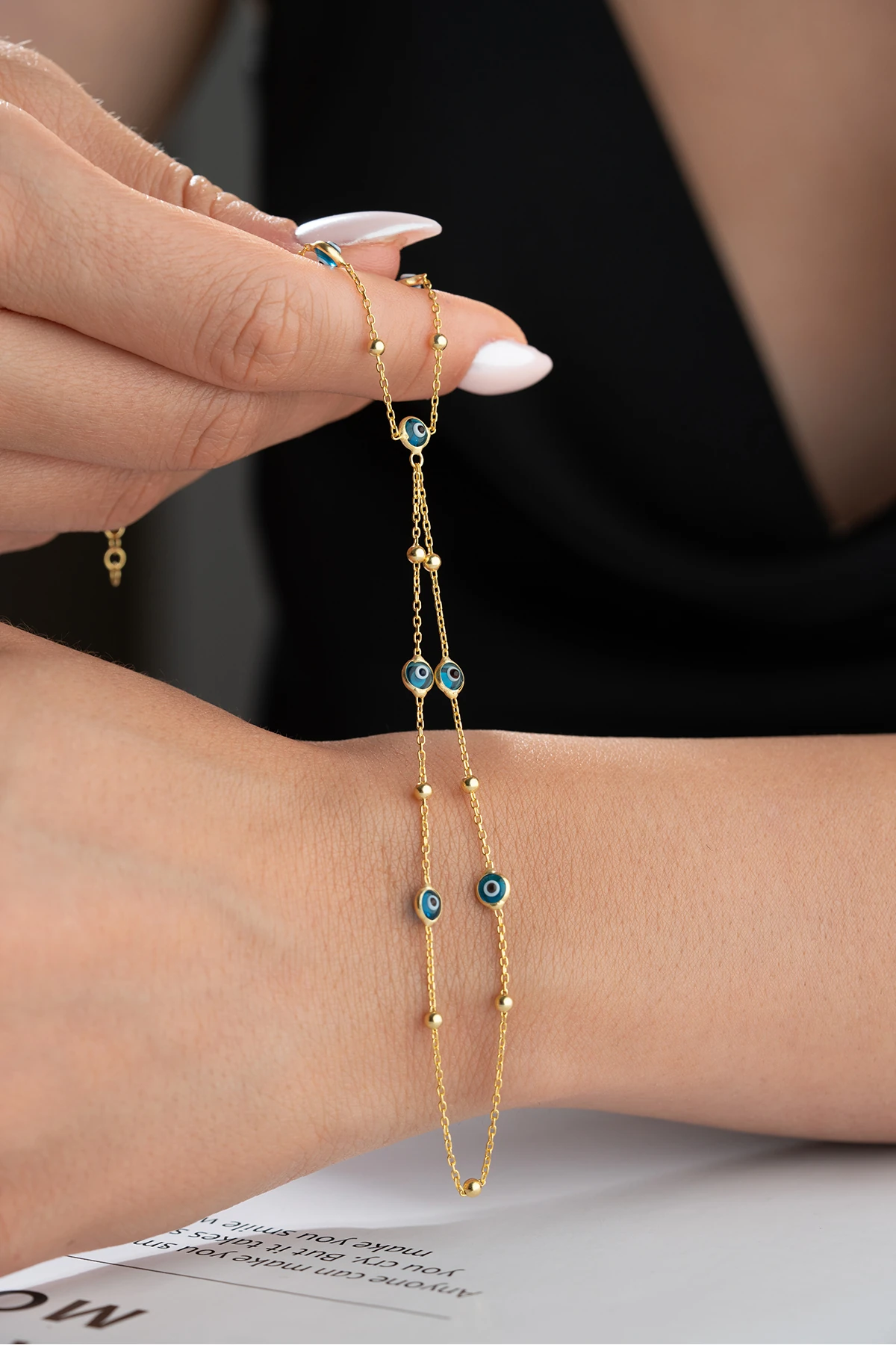 Nazar Boncuklu Şahmeran