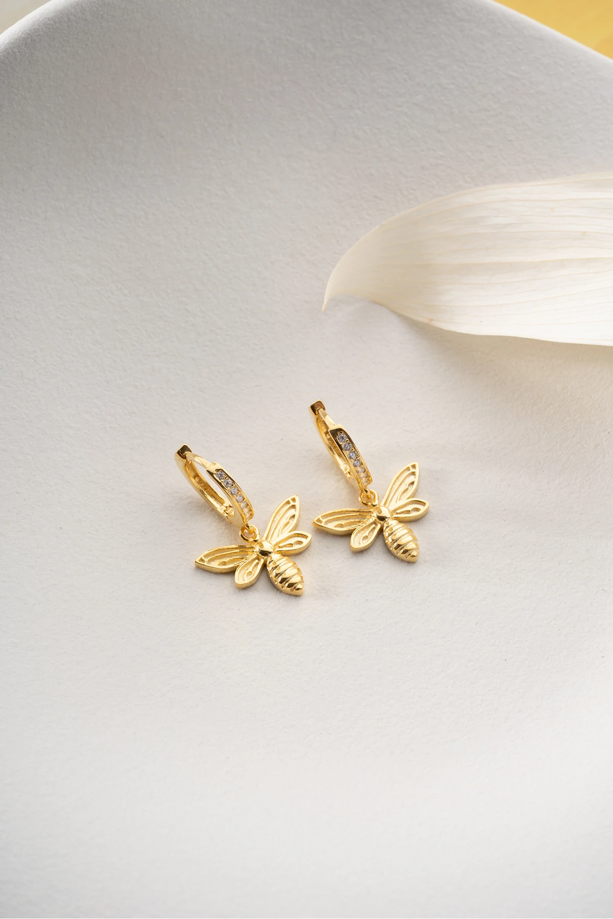 Arı Figürlü Gümüş Küpe