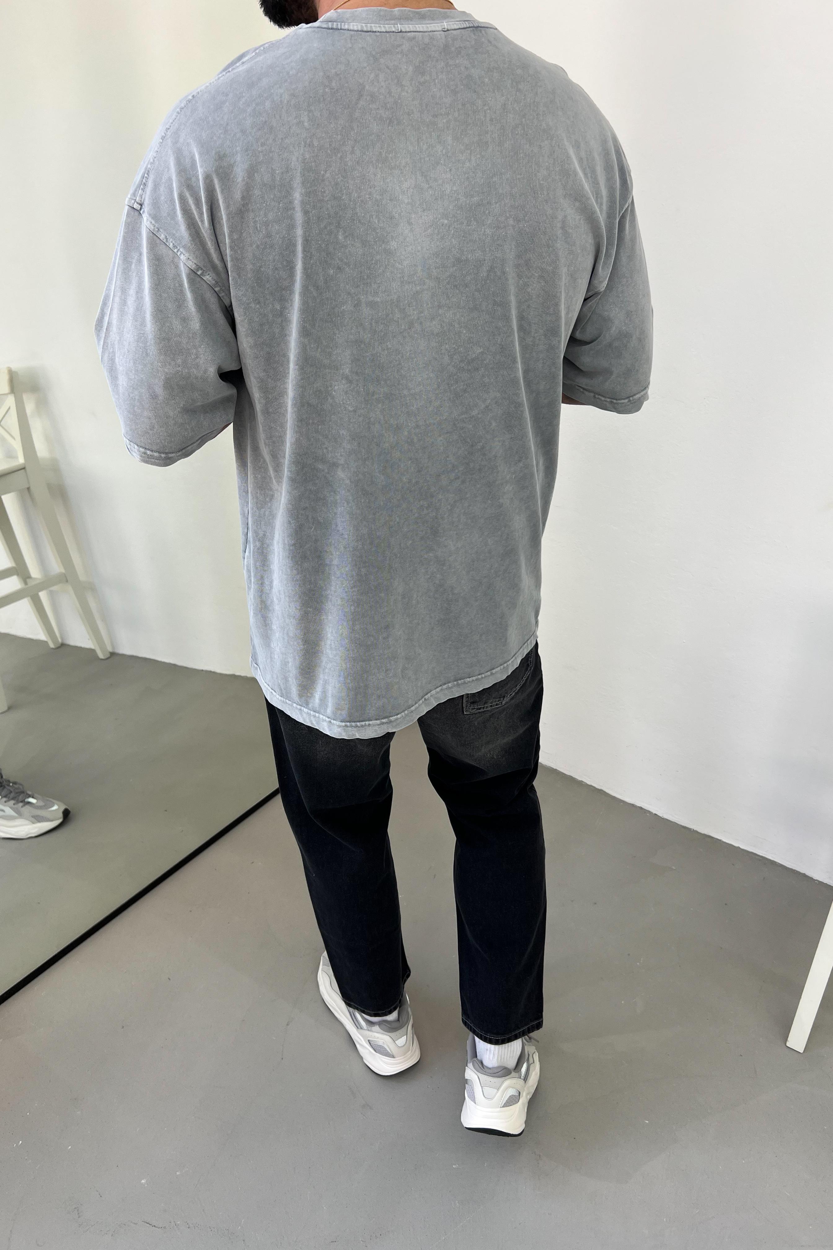 That Has Breath Yazı Detaylı Yıkamalı Oversize Siyah Tshirt 2027