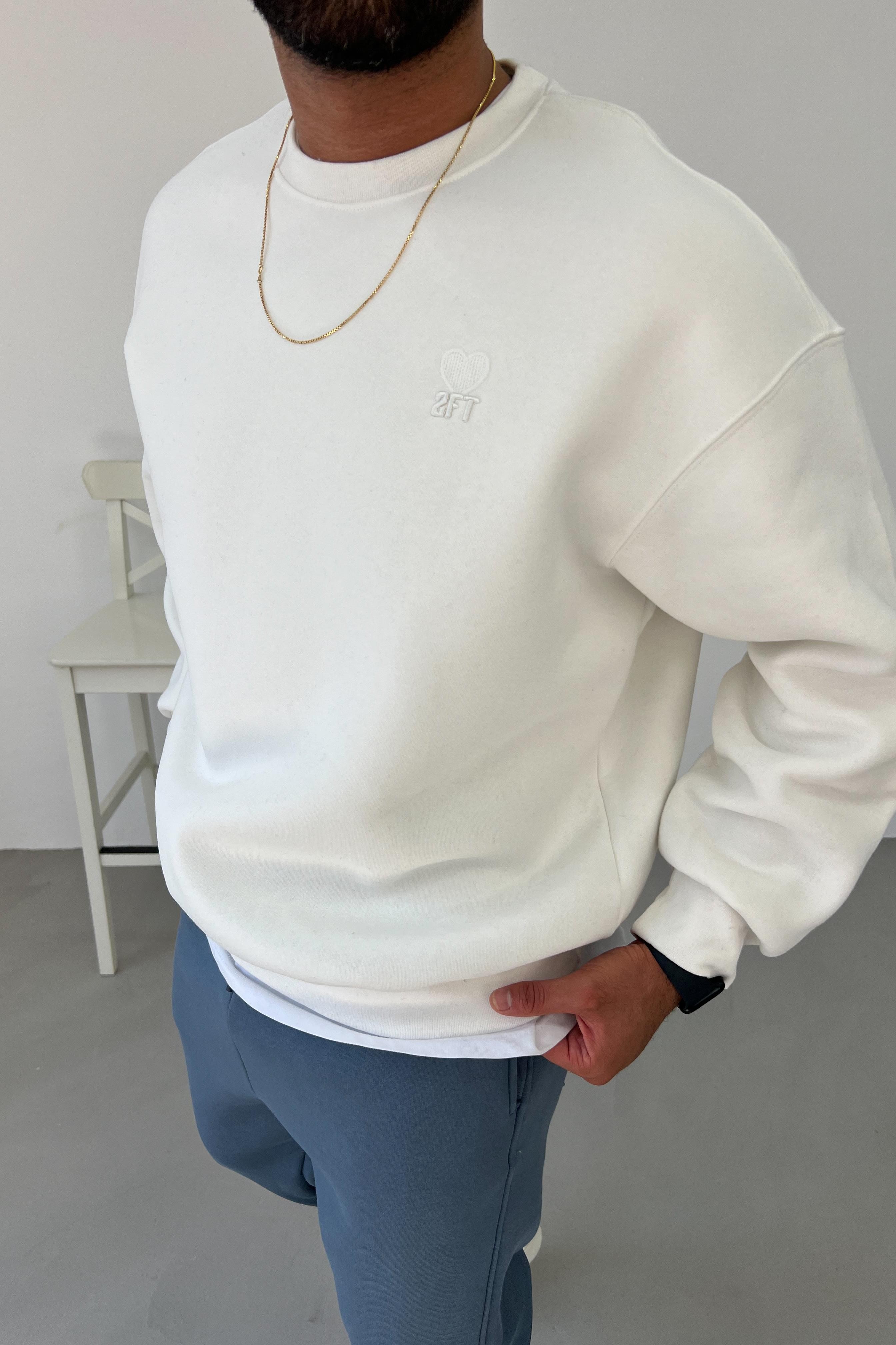 2FT Kalp Nakışlı Beyaz Oversize Sweatshirt 1596