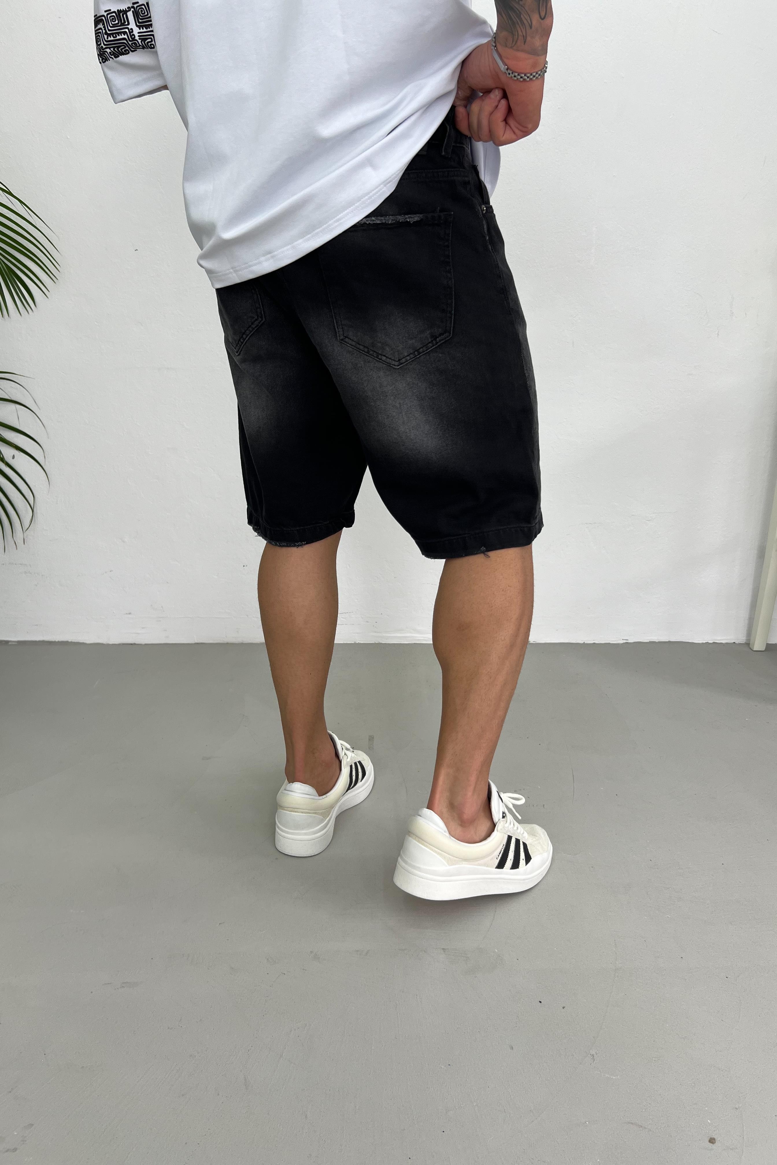 Relaxed Fit Taşlamalı Antrasit Kot Şort 304