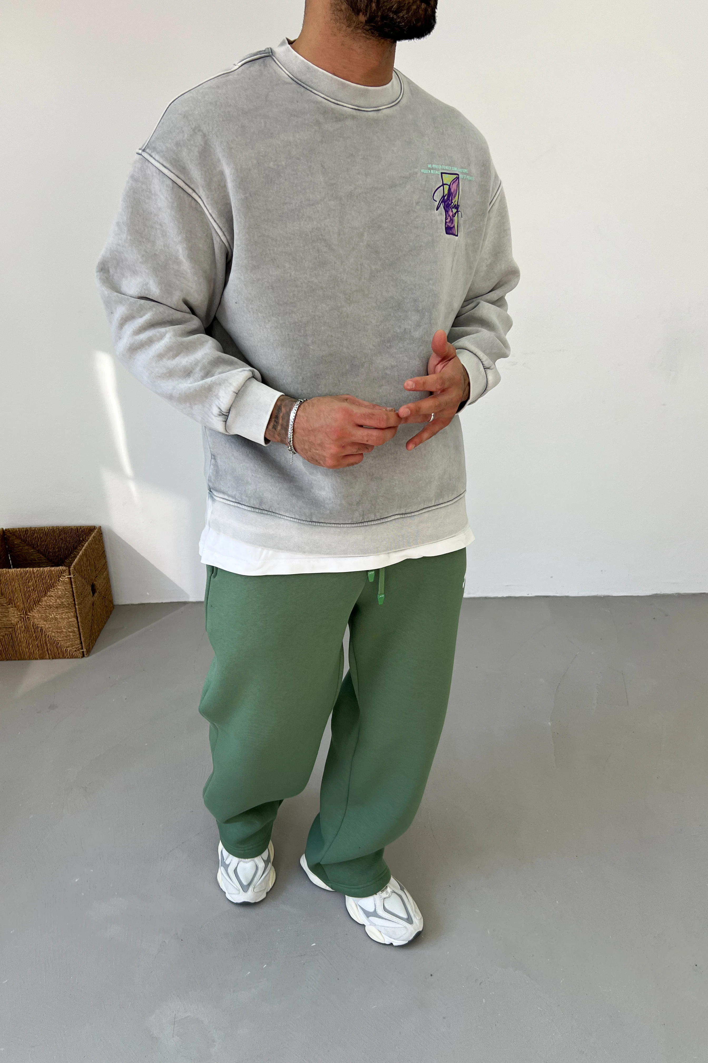 Rising Rabbit Detaylı Yıkamalı Oversize Sweatshirt 7088