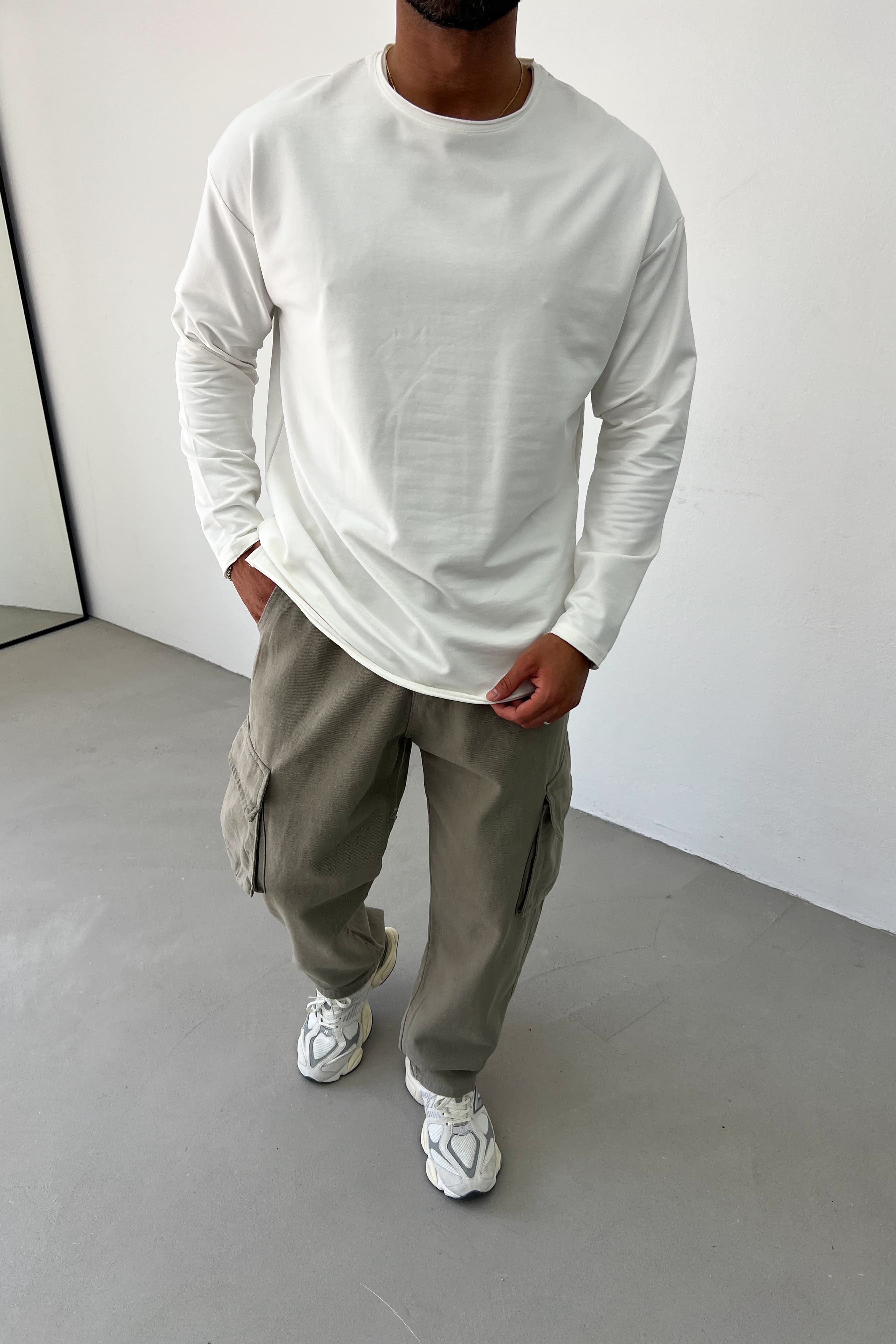 Lazer Kesim Basic Sweatshirt 0595 - Beyaz