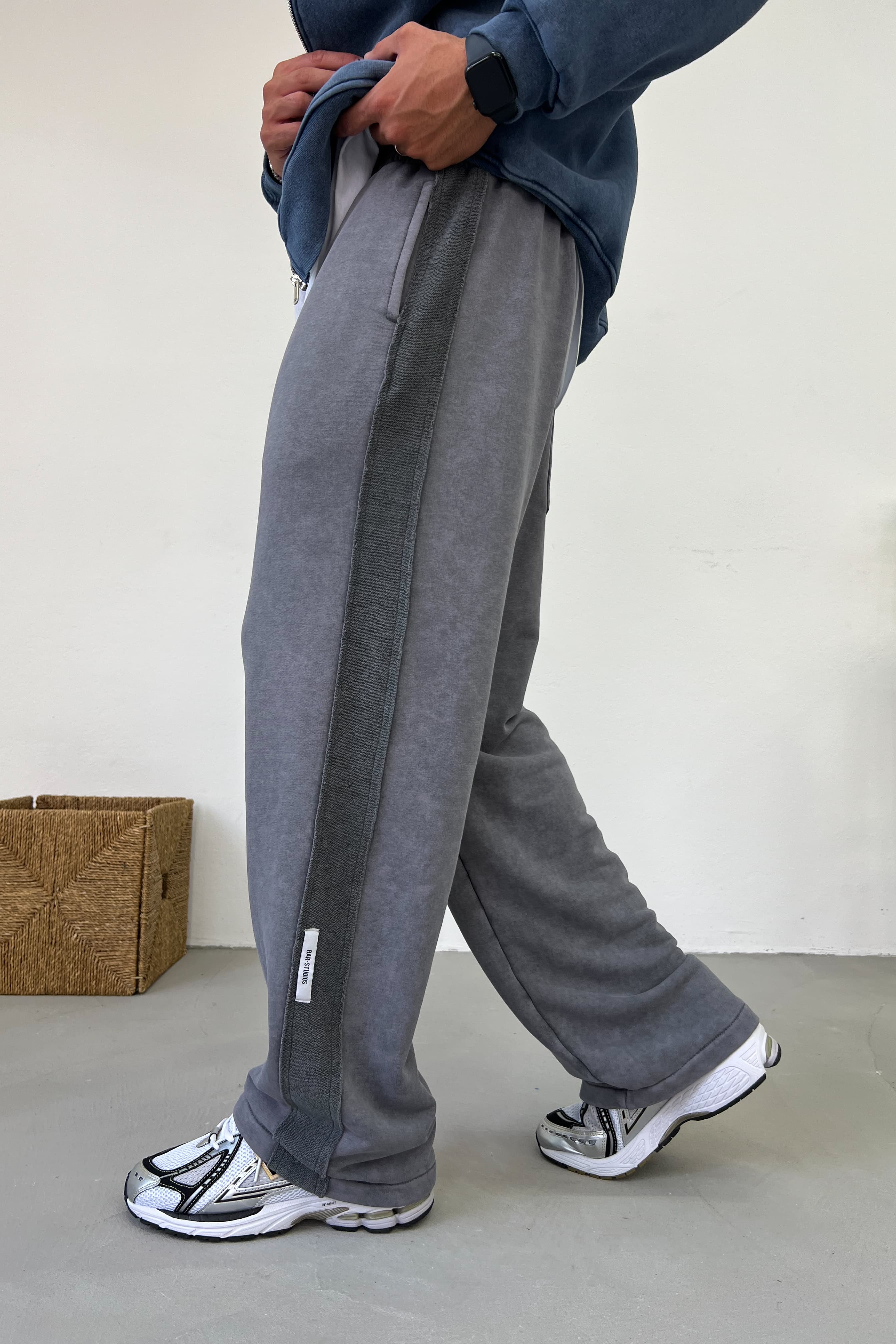 Etiket Detaylı Yıkamalı Baggy Eşofman B100-01 - Gri