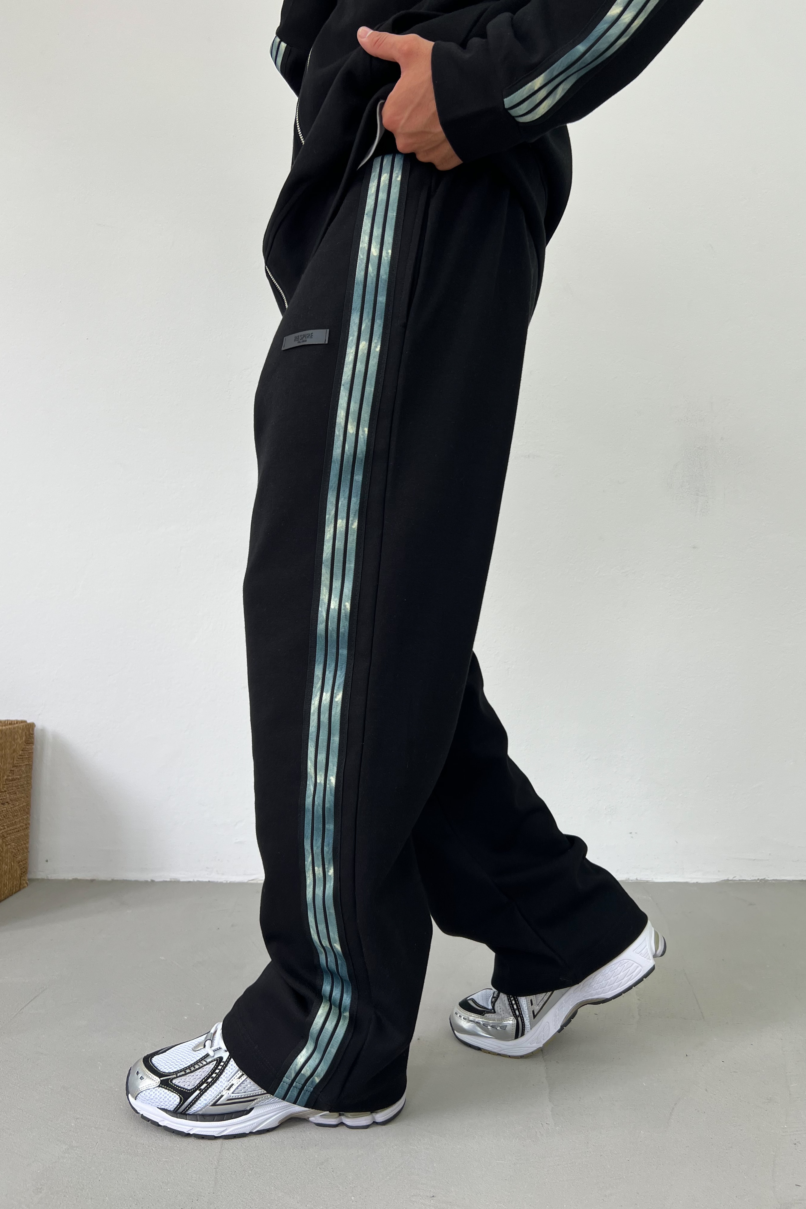 Şerit Detaylı Fermuarlı Oversize Takım 1005