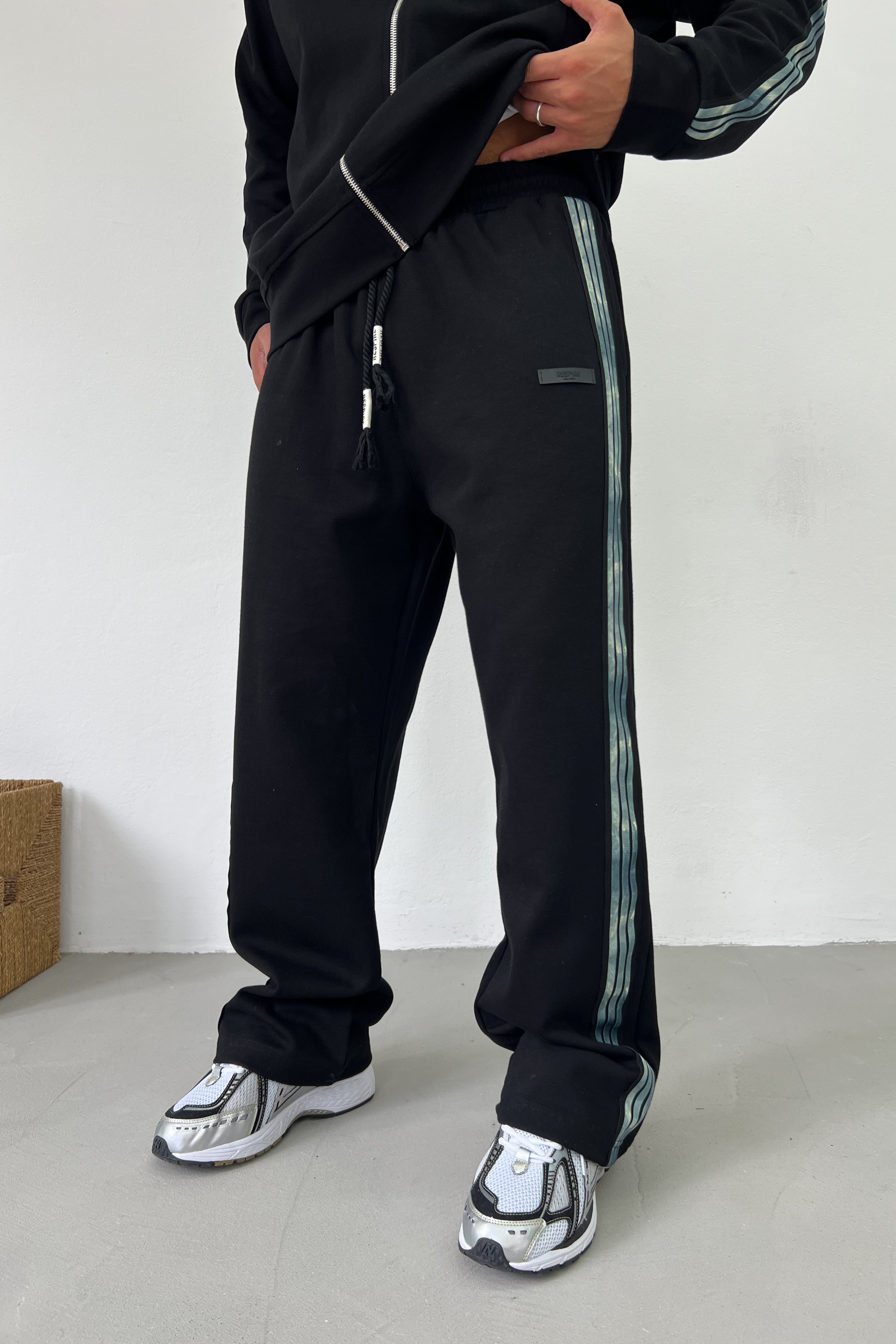 Şerit Detaylı Fermuarlı Oversize Takım 1005