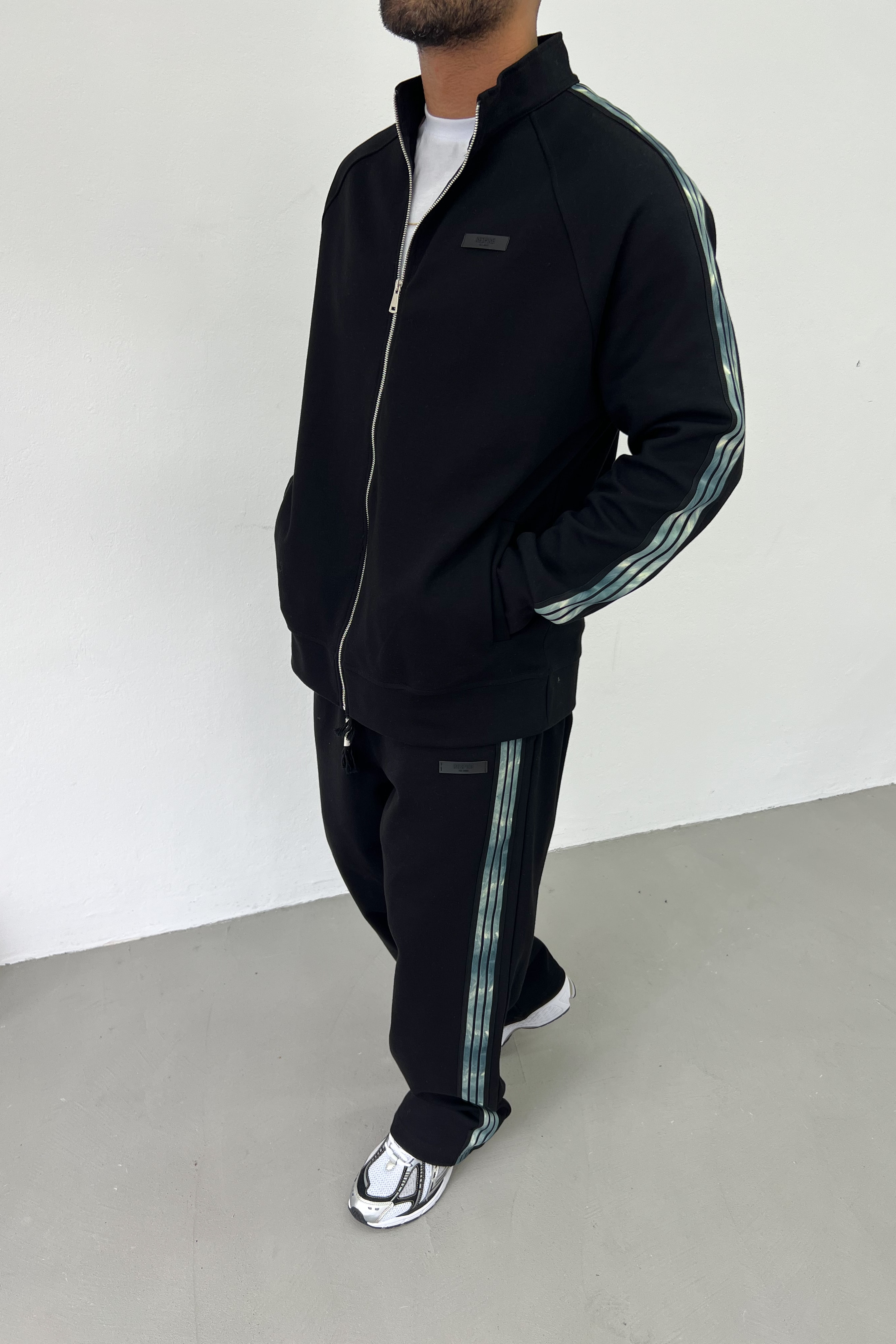 Şerit Detaylı Fermuarlı Oversize Takım 1005